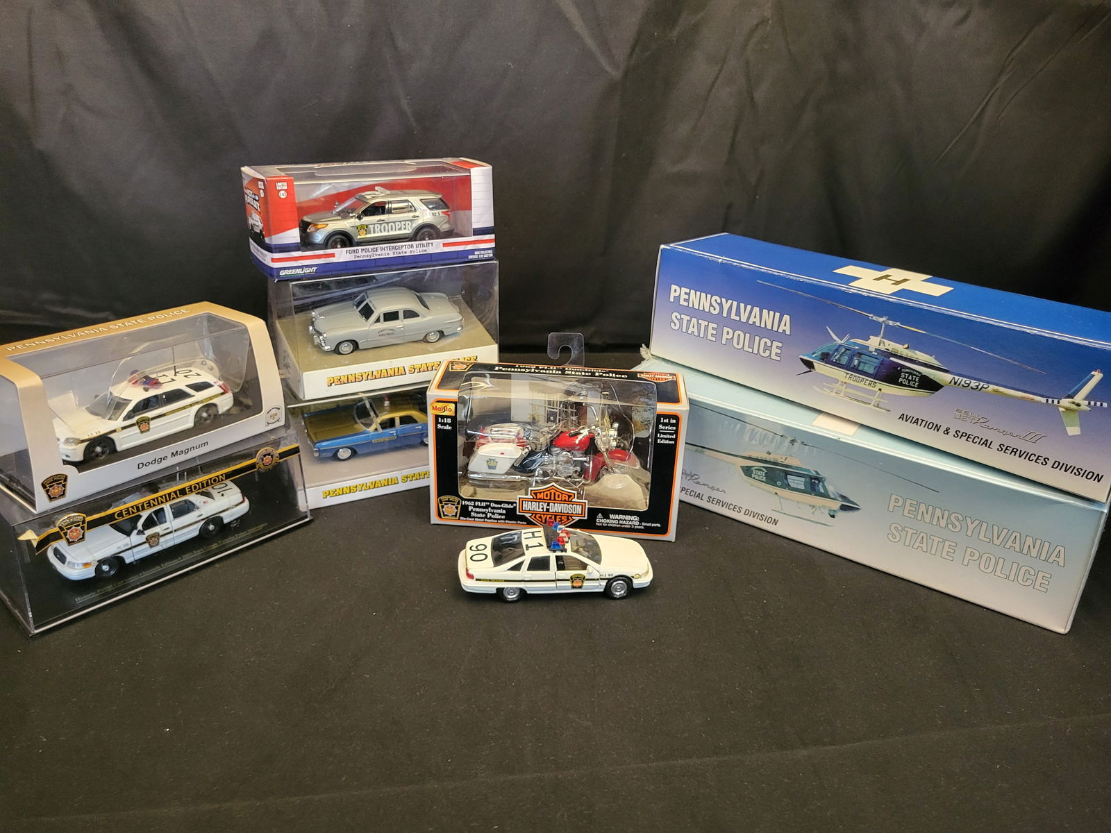 I00330 A Collection of Pennsylvania State Police Die-Cast Model Vehicles and Collectibles (1 of 5)