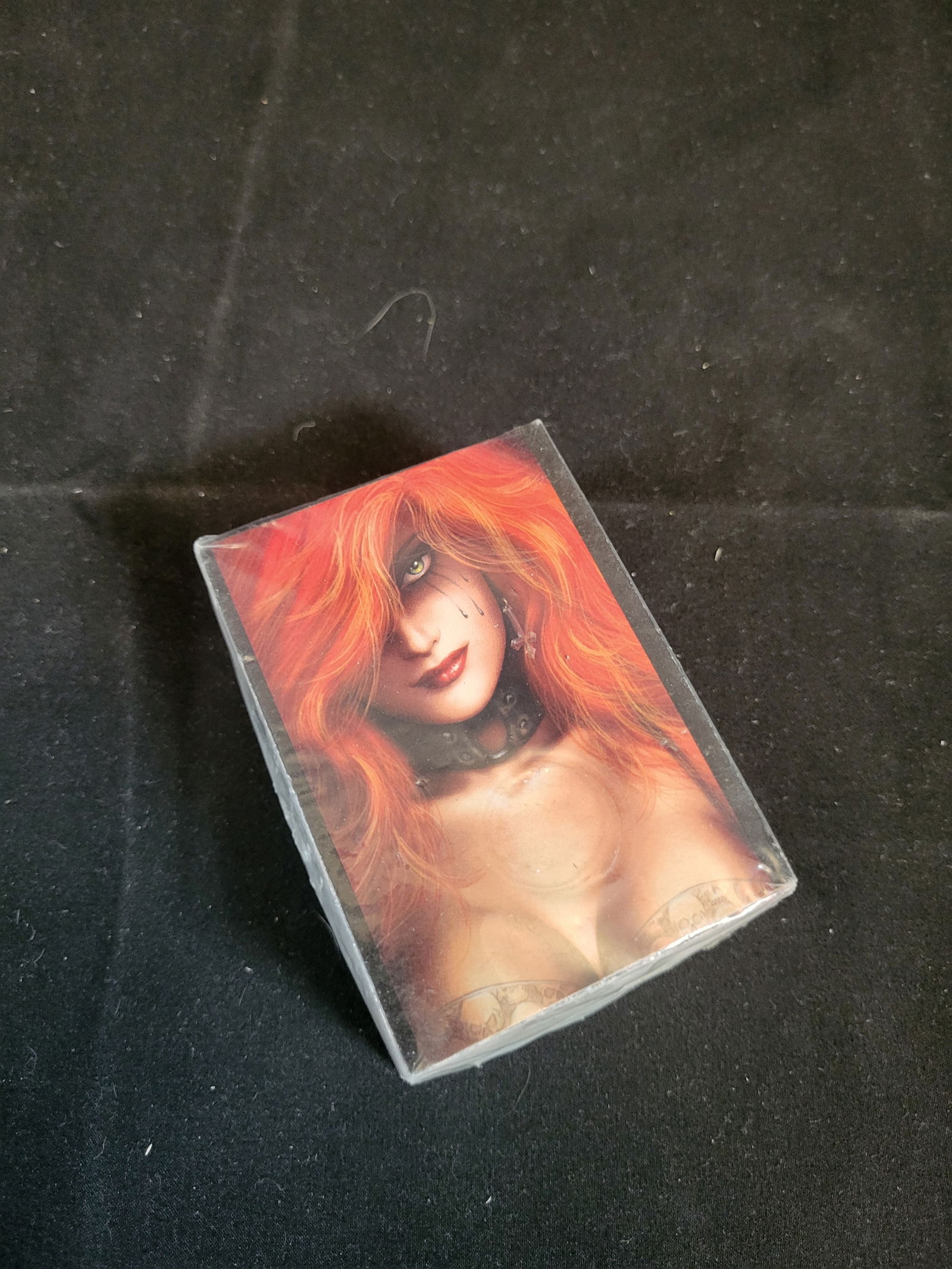 I00528 A Collection of Joseph Michael Linsner and Beyond Trading Cards (1 of 3)