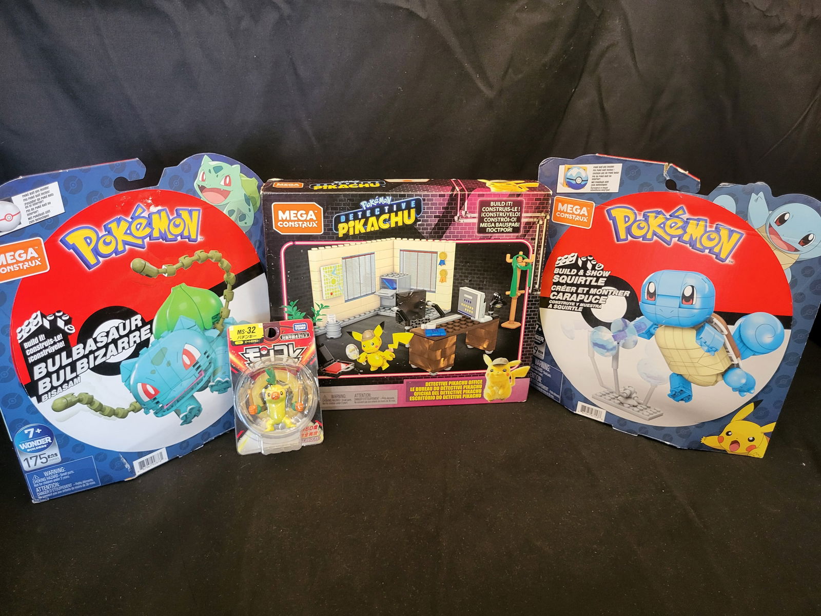I00548 A Collection of Mega Construx Pokemon Building Sets and a Takara Tomy Moncolle Figure (1 of 7)