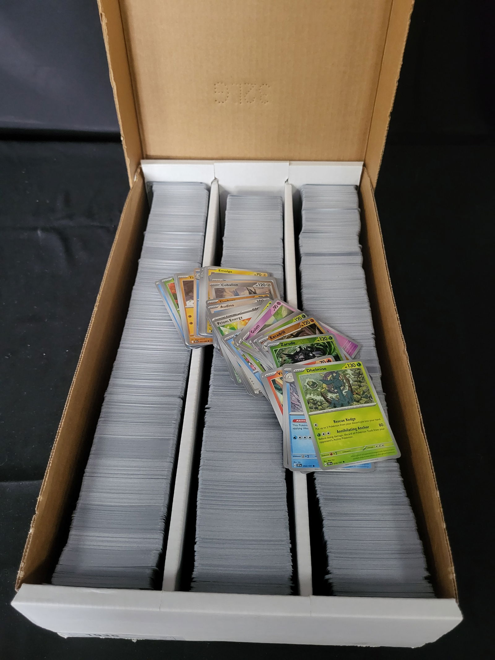 I00217 A Collection of Pokemon Trading Card Game Bulk Cards (1 of 2)