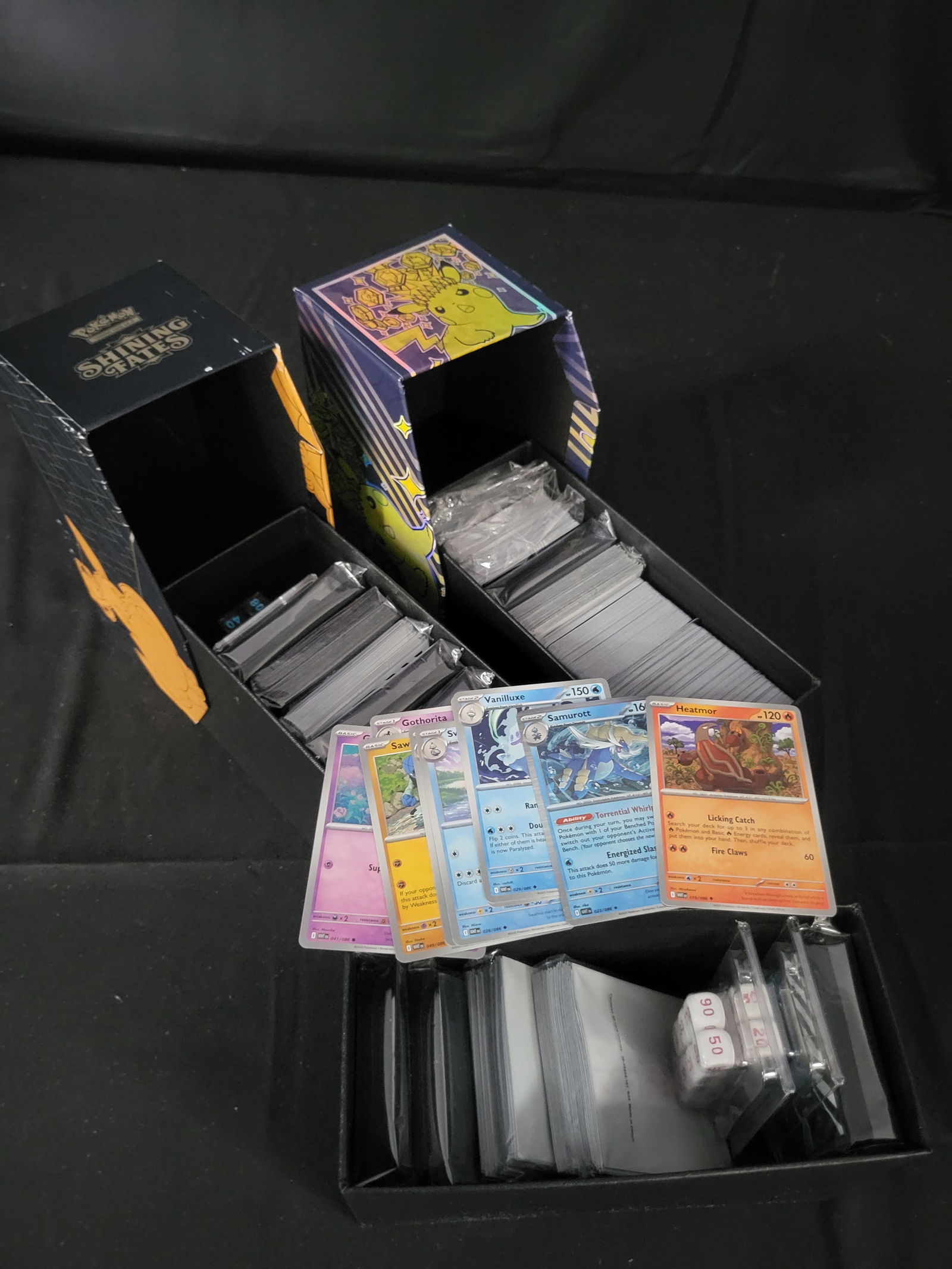 I00251 A Collection of Pok?©mon TCG Cards and Accessories (1 of 2)