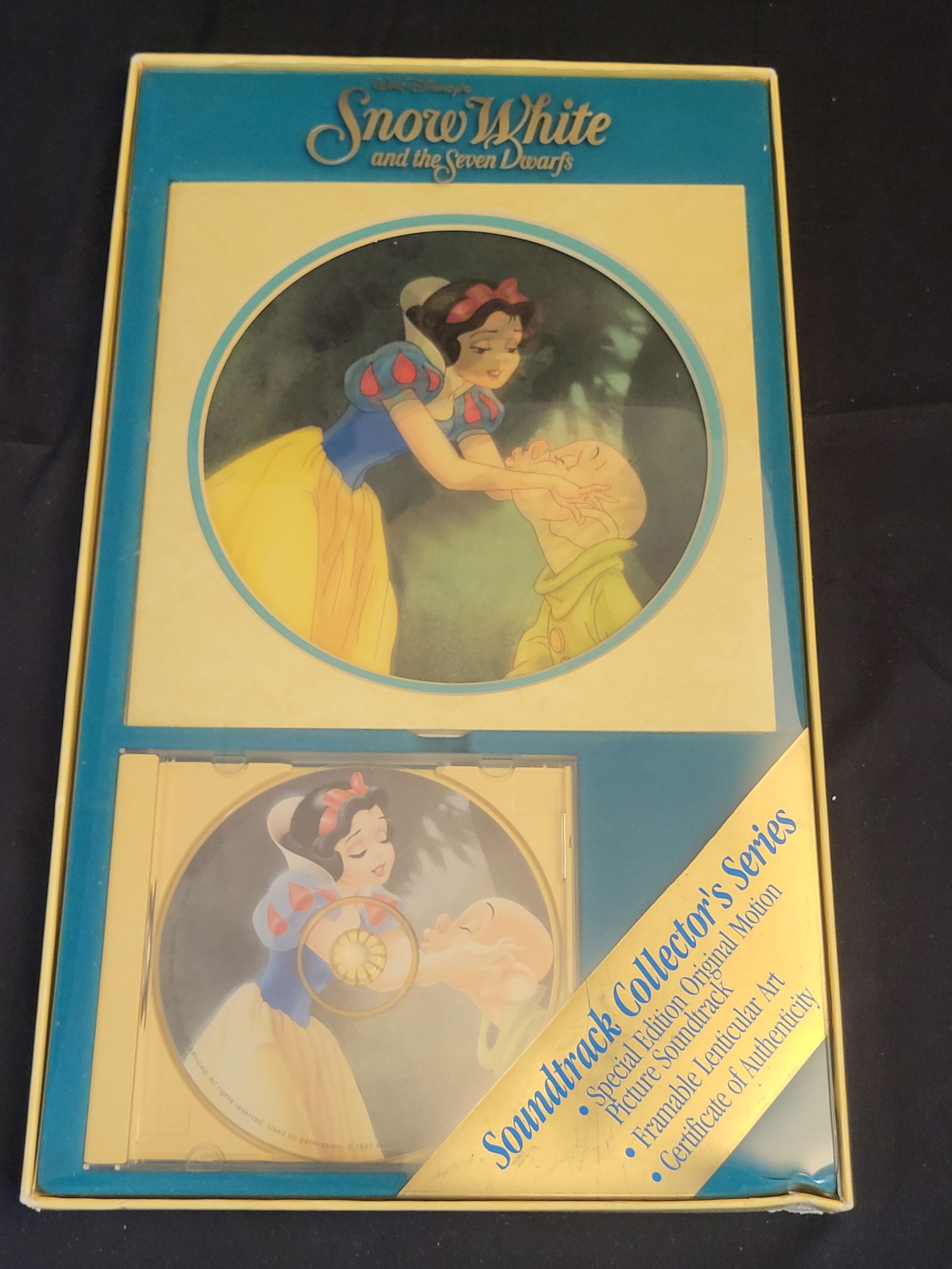 I00257 Walt Disney's Snow White and the Seven Dwarfs Soundtrack Collector's Series Box Set: BID PER WHAT YOU SEE IN THE PHOTO, NOT THE AI GENERATED TITLES AND DESCRIPTIONS! A 1993 Walt Disney Records Soundtrack Collector's Series box set for the motion picture Snow White and the Seven Dwarfs