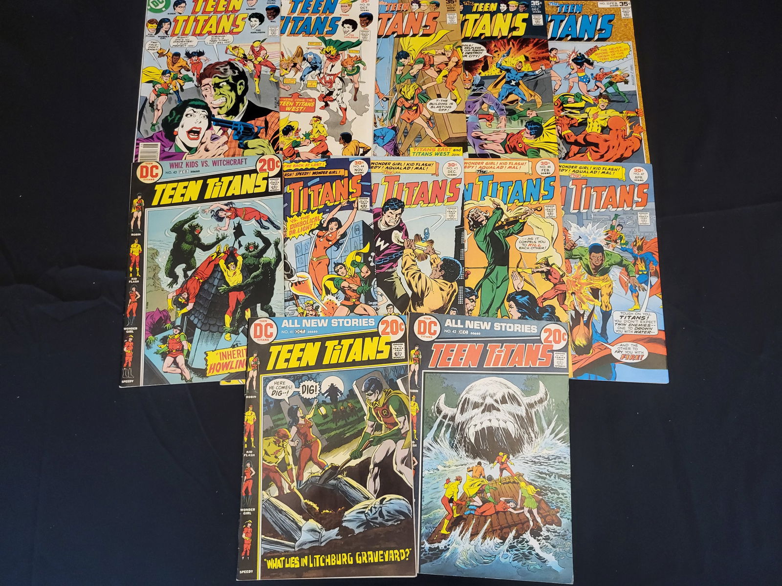 A Collection of DC Comics Teen Titans and All-Star Comics Bronze Age Issues: BID PER WHAT YOU SEE IN THE PHOTO, NOT THE AI GENERATED TITLES AND DESCRIPTIONS! A collection of vintage DC comic books dating from the Bronze Age, primarily comprising titles from the Teen Titans and