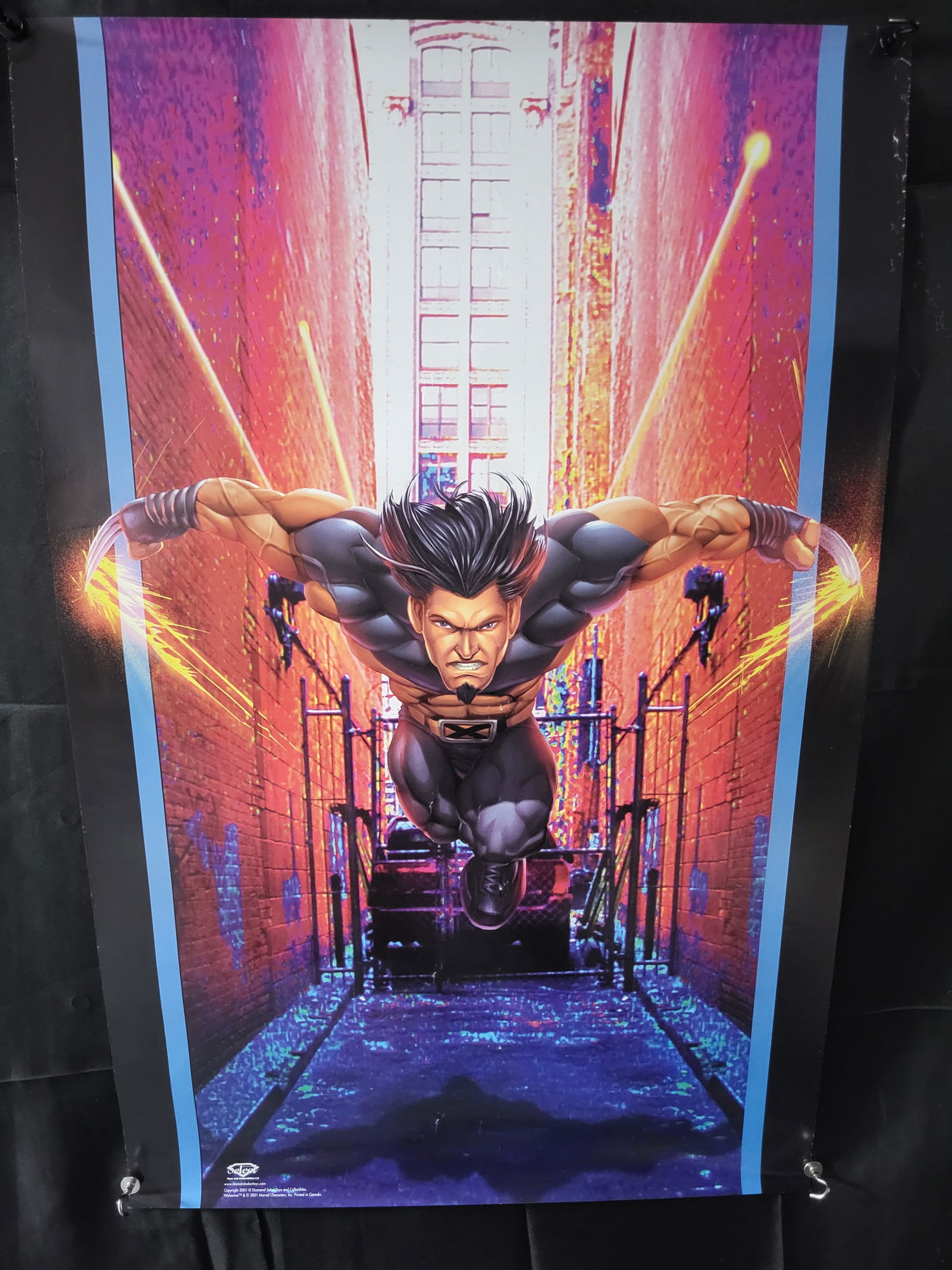 Ultimate X-Men Wolverine Promotional Poster Diamond Select Toys 2001: BID PER WHAT YOU SEE IN THE PHOTO, NOT THE AI GENERATED TITLES AND DESCRIPTIONS! This promotional poster features the character Wolverine as depicted on the cover of Ultimate X-Men number 1. The illus