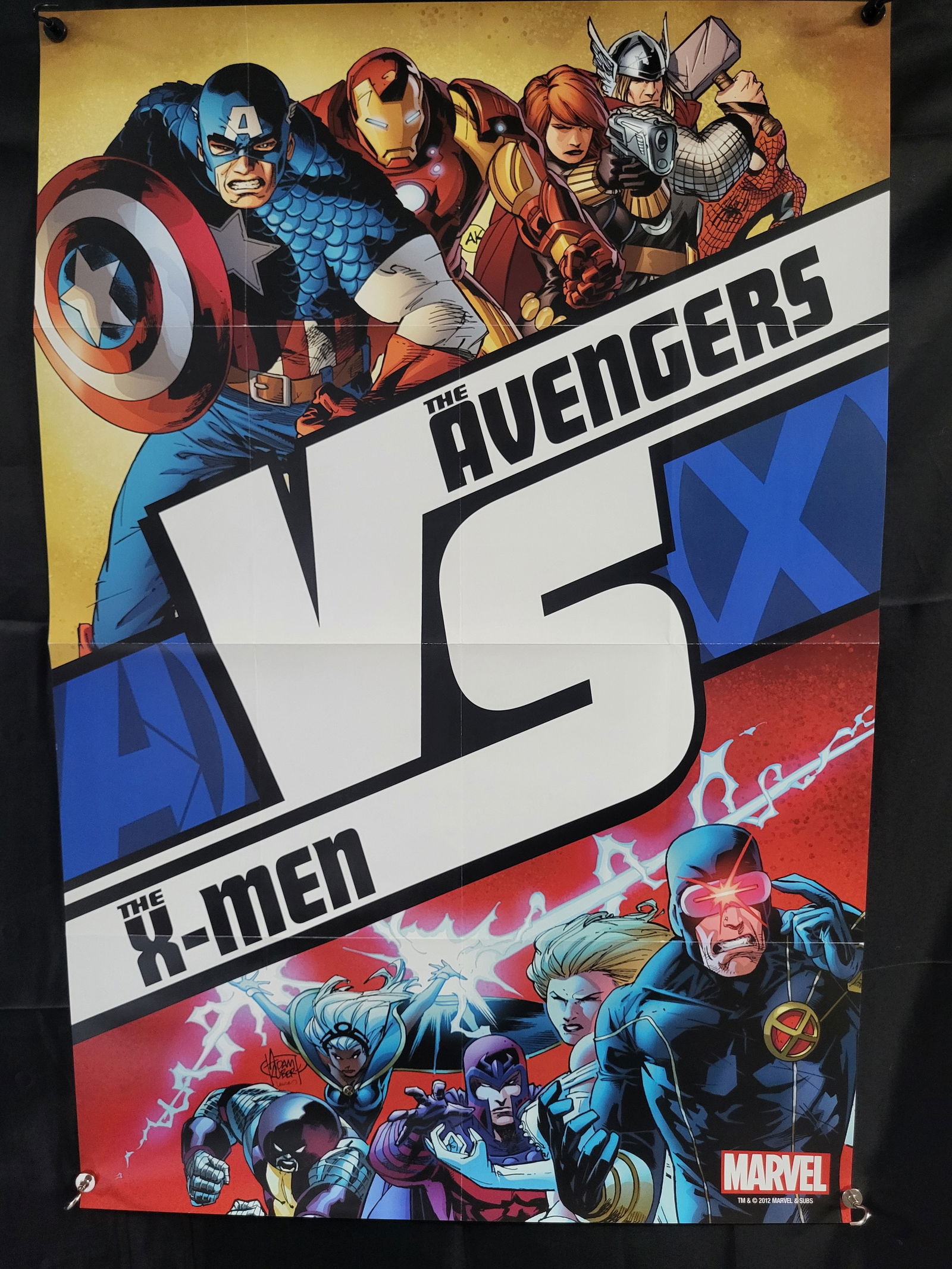 Marvel Avengers vs. X-Men AvX Promotional Poster: BID PER WHAT YOU SEE IN THE PHOTO, NOT THE AI GENERATED TITLES AND DESCRIPTIONS! A 2012 Marvel Comics promotional paper poster for the Avengers vs. X-Men crossover event. The illustration, signed by a
