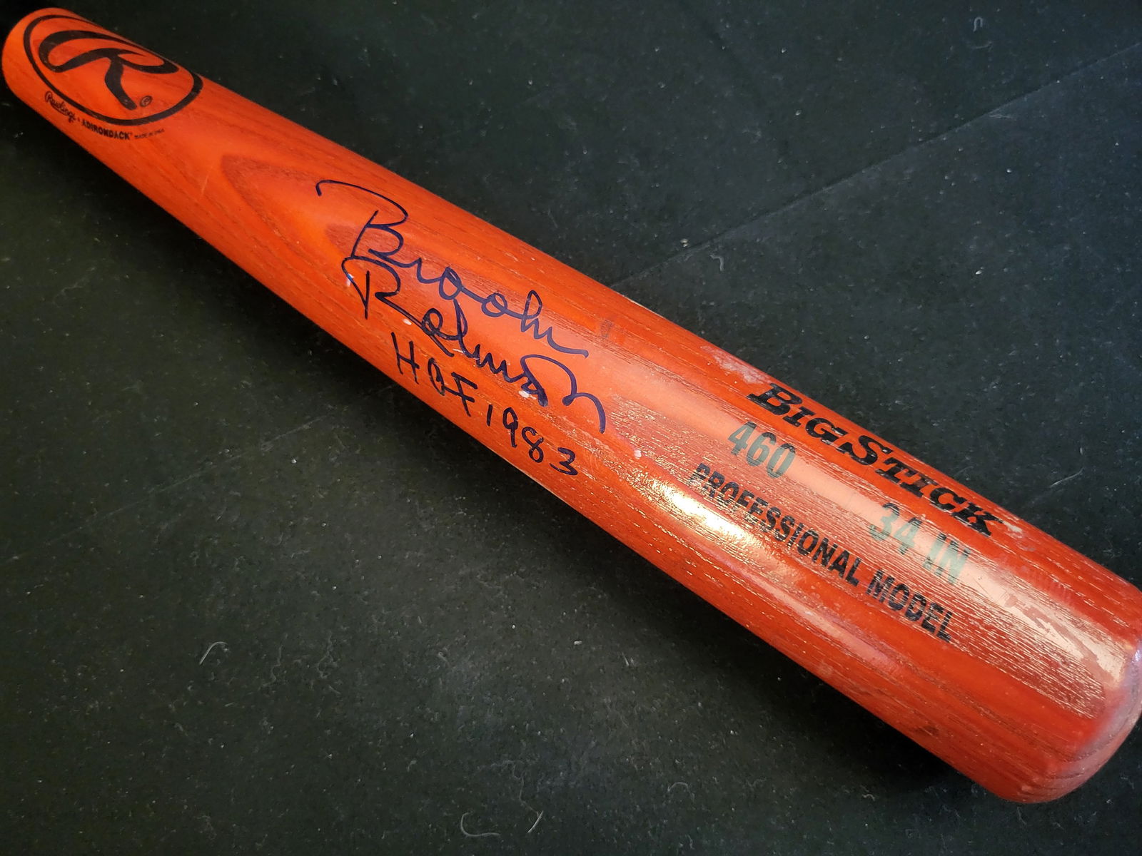 I00598 | A Brooks Robinson Signed Rawlings Adirondack 460 Professional Model Baseball Bat: BID PER WHAT YOU SEE IN THE PHOTO, NOT THE AI GENERATED TITLES AND DESCRIPTIONS! A Brooks Robinson Signed Rawlings Adirondack 460 Professional Model Baseball BatThis Rawlings Adirondack 460 profession
