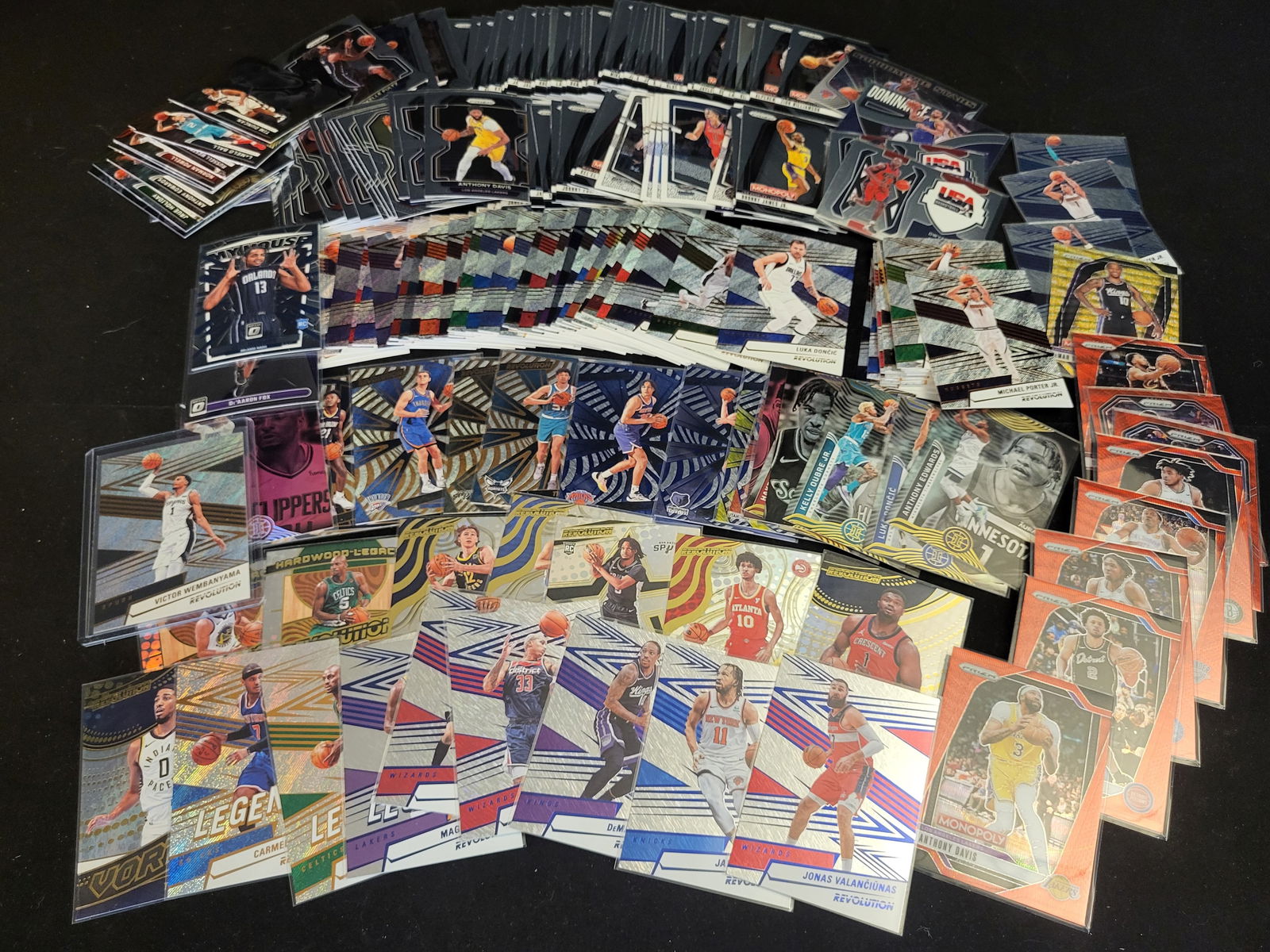 I00669 | A Collection of Panini NBA Basketball Trading Cards (1 of 18)