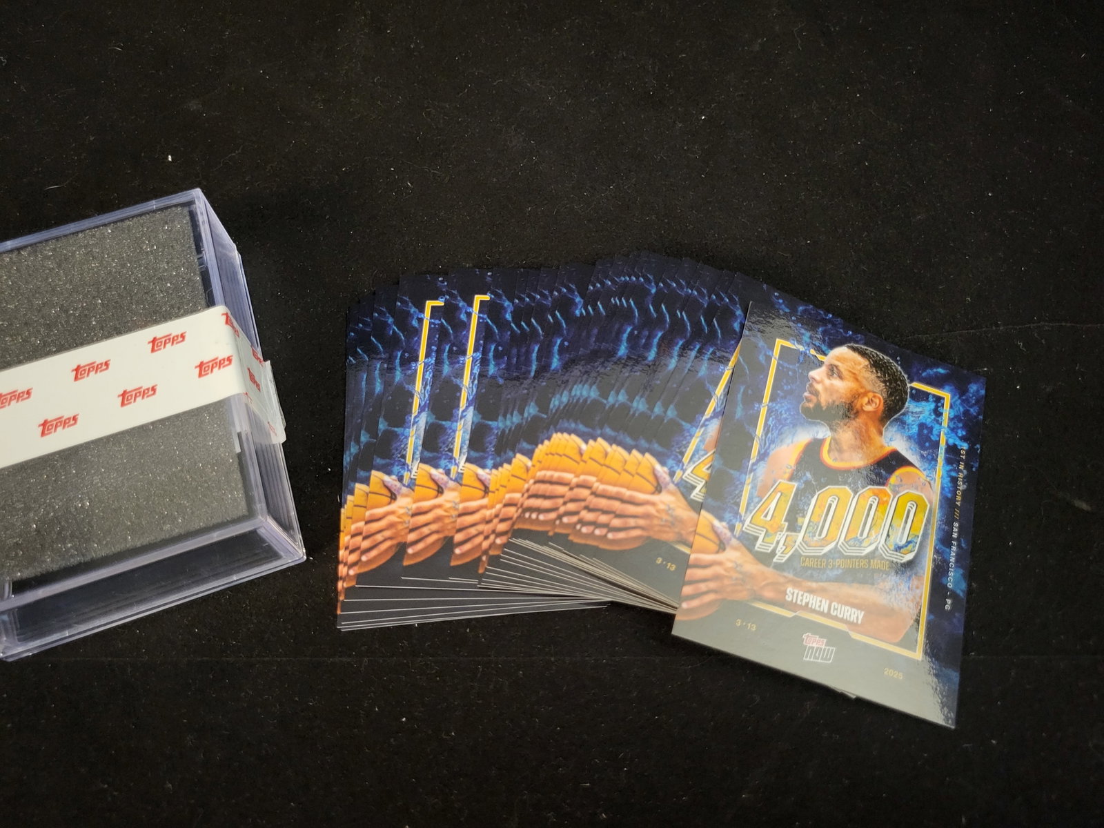 I00672 | A Collection of 2024-25 Topps NOW Stephen Curry 4,000 Career 3-Pointers Made Basketball Car: BID PER WHAT YOU SEE IN THE PHOTO, NOT THE AI GENERATED TITLES AND DESCRIPTIONS! A Collection of 2024-25 Topps NOW Stephen Curry 4,000 Career 3-Pointers Made Basketball Cards #13 A collection of 2024-