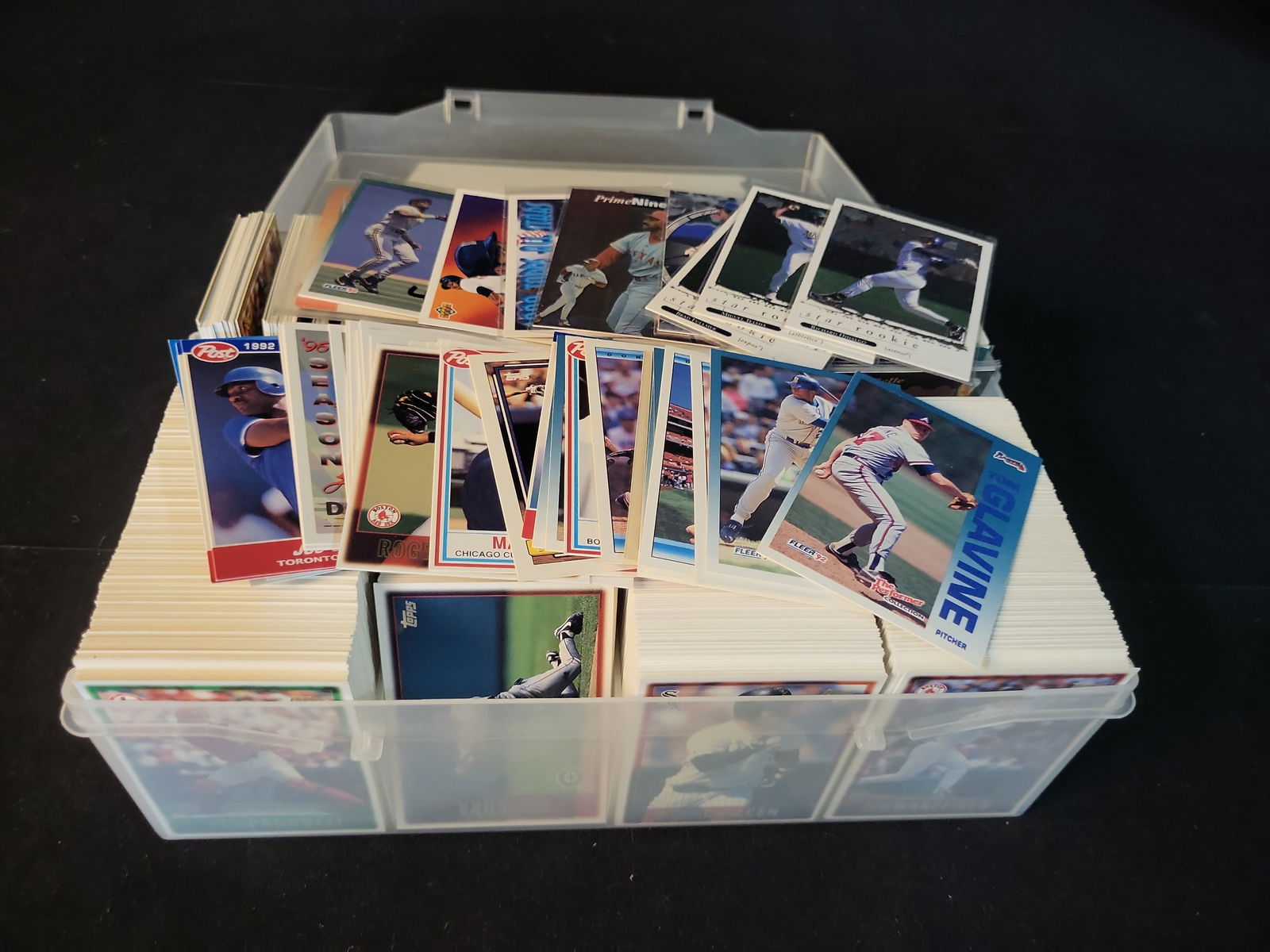 I01083 | 1991-1997 Baseball Trading Card Bulk Lot, 1,500+ Count, Hall of Fame and Stars (1 of 8)