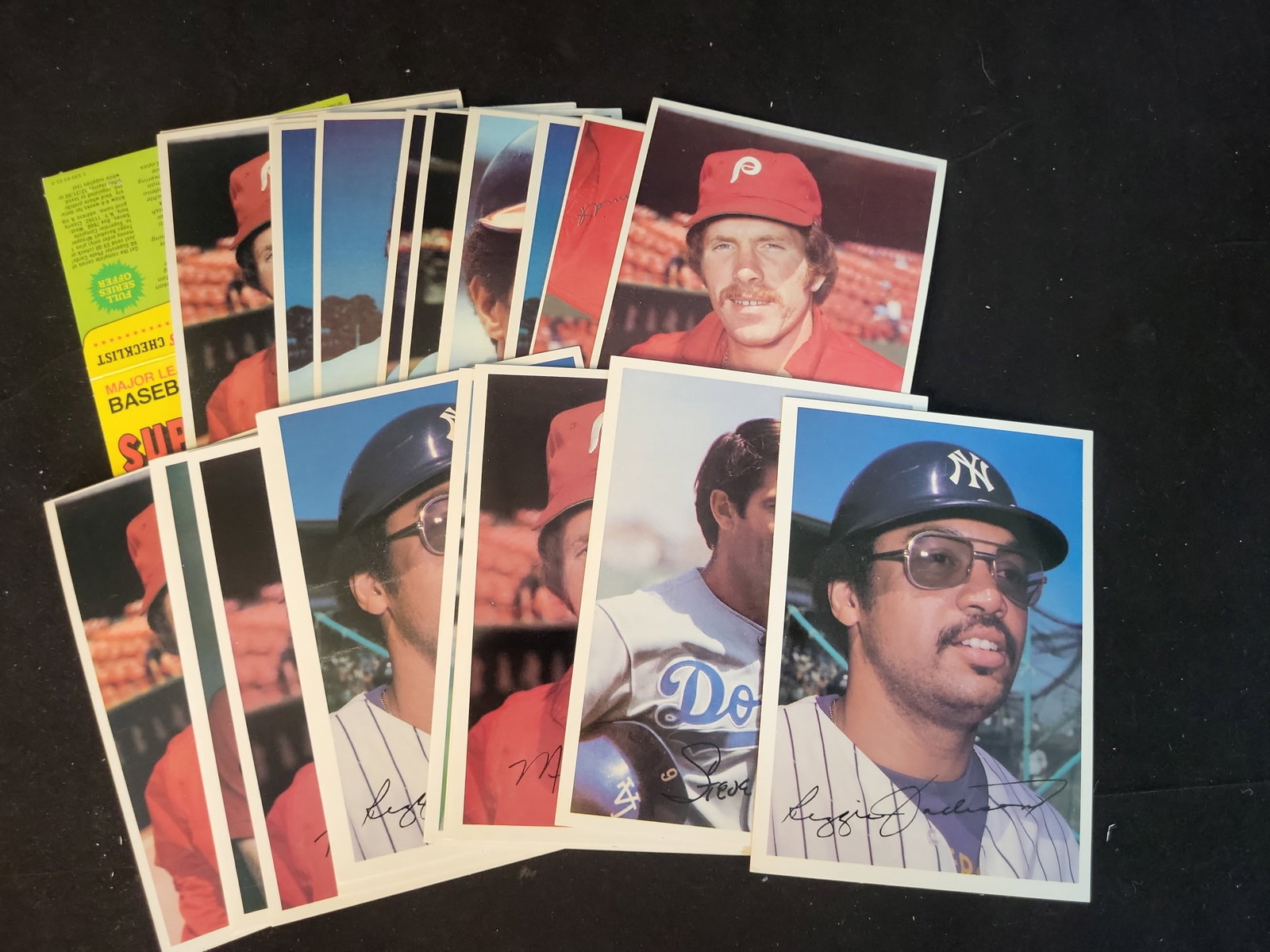 I01173 | 1980 Topps Superstar 5x7 Photographic Cards Featuring Reggie Jackson and Mike Schmidt, Raw: BID PER WHAT YOU SEE IN THE PHOTO, NOT THE AI GENERATED TITLES AND DESCRIPTIONS! 1980 Topps Superstar 5x7 Photographic Cards Featuring Reggie Jackson and Mike Schmidt, Raw Brand: Topps. Year: 1980. Se