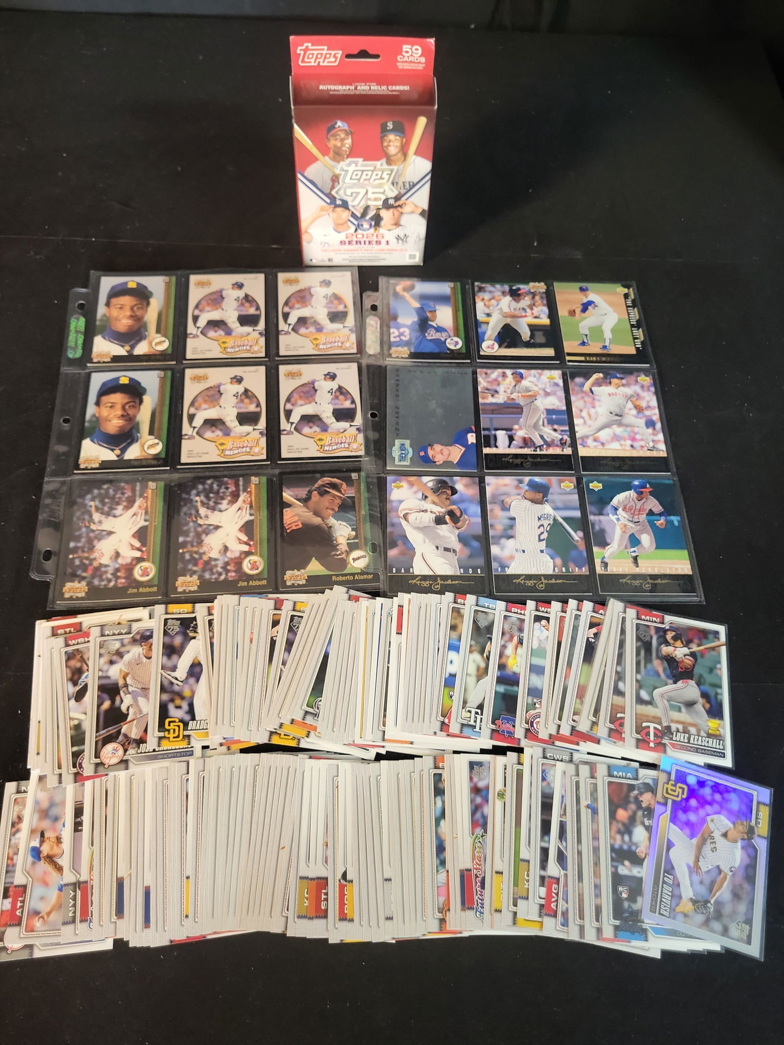 I01211 | 1989-2024 Topps and Upper Deck Baseball Card Collection Featuring A Pair of Ken Griffey Jr. (1 of 10)