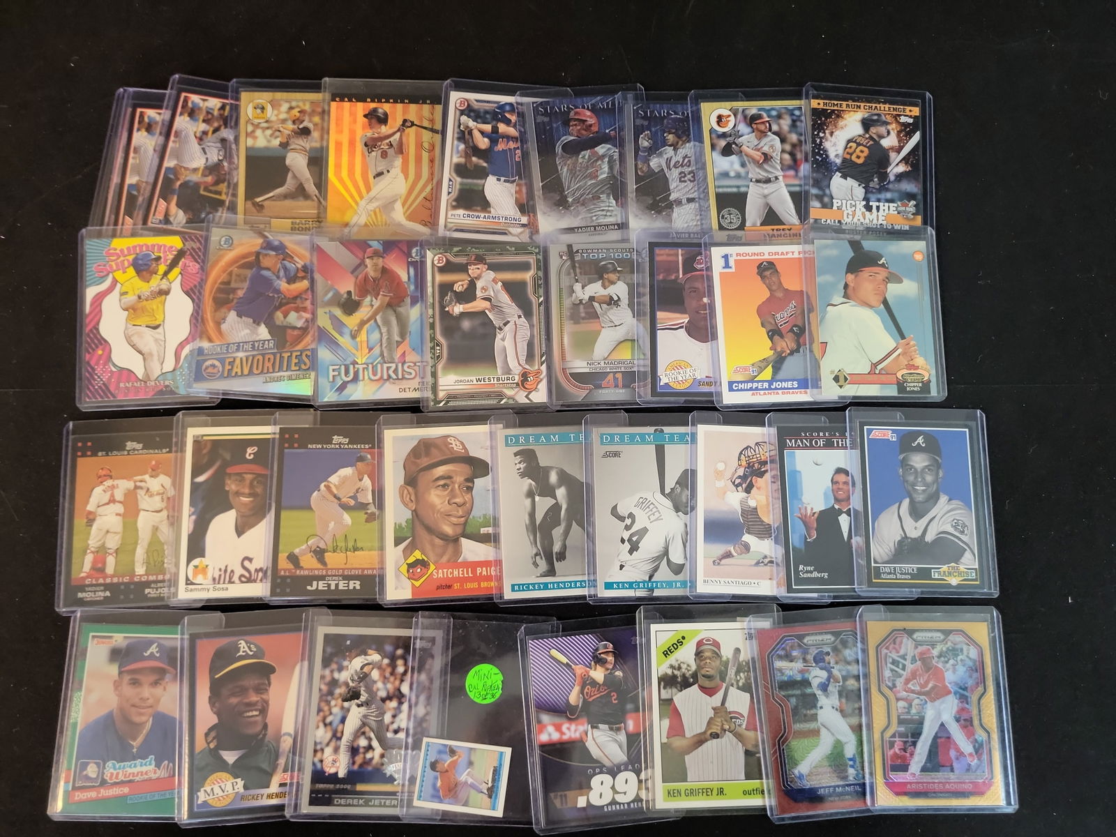 I01186 | MLB Baseball Trading Card Collection 33ct Lot featuring Chipper Jones Rookie Era, Derek (1 of 10)