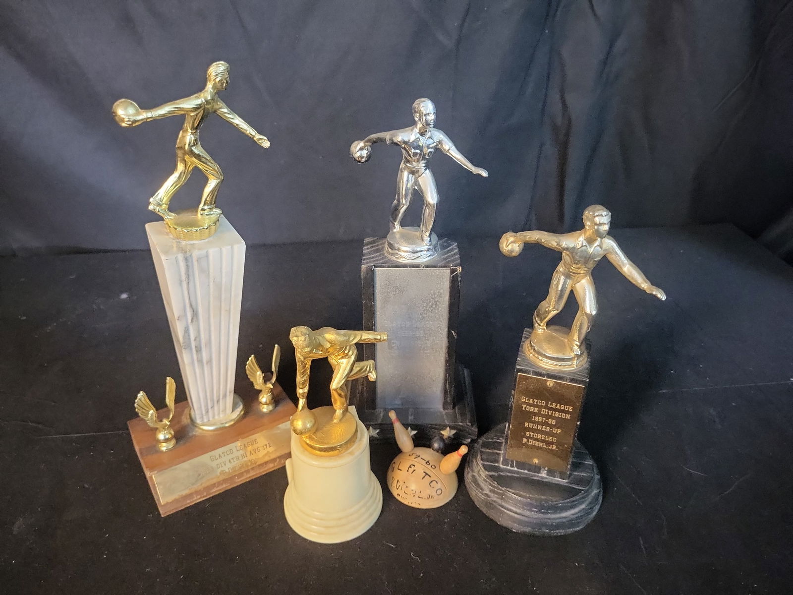 I01058 | GLATCO League Mid-Century Bowling Trophy Collection, Bakelite and Wood, 1957-1963 (1 of 8)