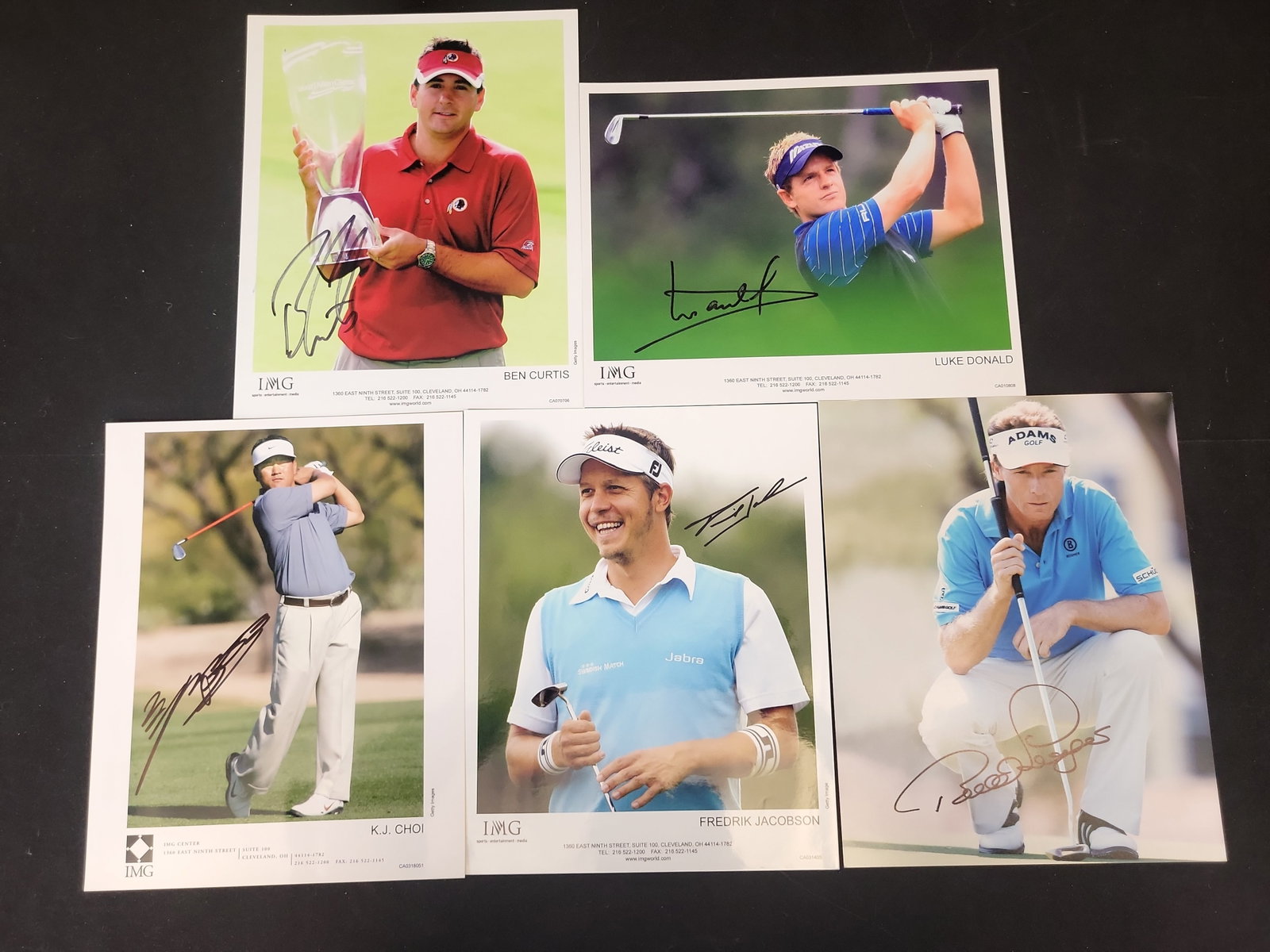 I01438 | A Collection of Five Autographed Professional Golfer Promotional Photographs (1 of 11)