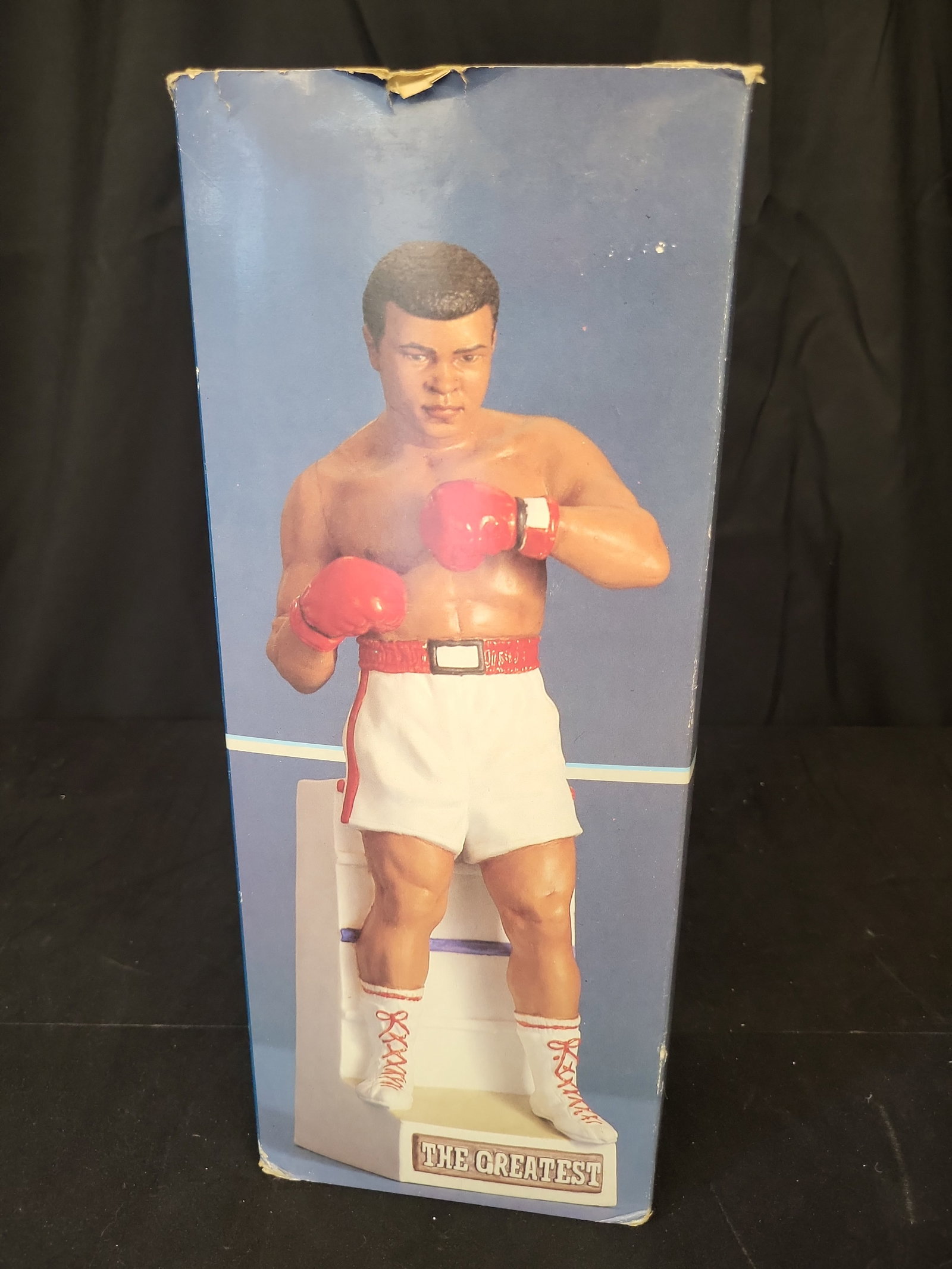 I01758 | McCormick Muhammad Ali Sportsman of the Century Porcelain Decanter with Original Box: BID PER WHAT YOU SEE IN THE PHOTO, NOT THE AI GENERATED TITLES AND DESCRIPTIONS! McCormick Muhammad Ali Sportsman of the Century Porcelain Decanter with Original Box This is a limited-edition commemor