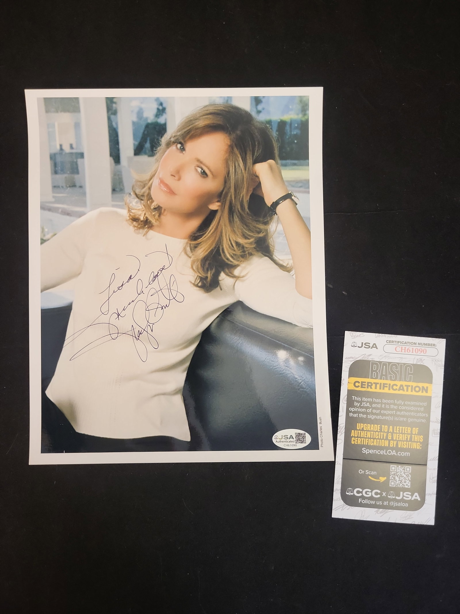 I00818 | Jacqlyn Smith Signed 8x10 Promotional Photograph, JSA Authenticated: BID PER WHAT YOU SEE IN THE PHOTO, NOT THE AI GENERATED TITLES AND DESCRIPTIONS! Jacqlyn Smith Signed 8x10 Promotional Photograph, JSA Authenticated This lot features an original color promotional pho