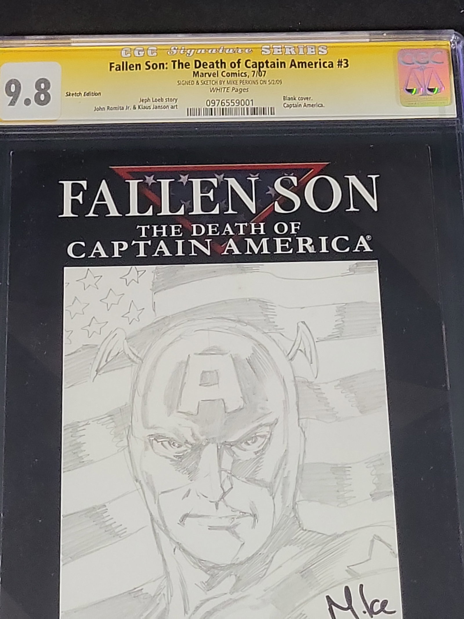 I02517 | Fallen Son: The Death of Captain America #3 Marvel Comics (2007) CGC Signature Series 9.8 - 2