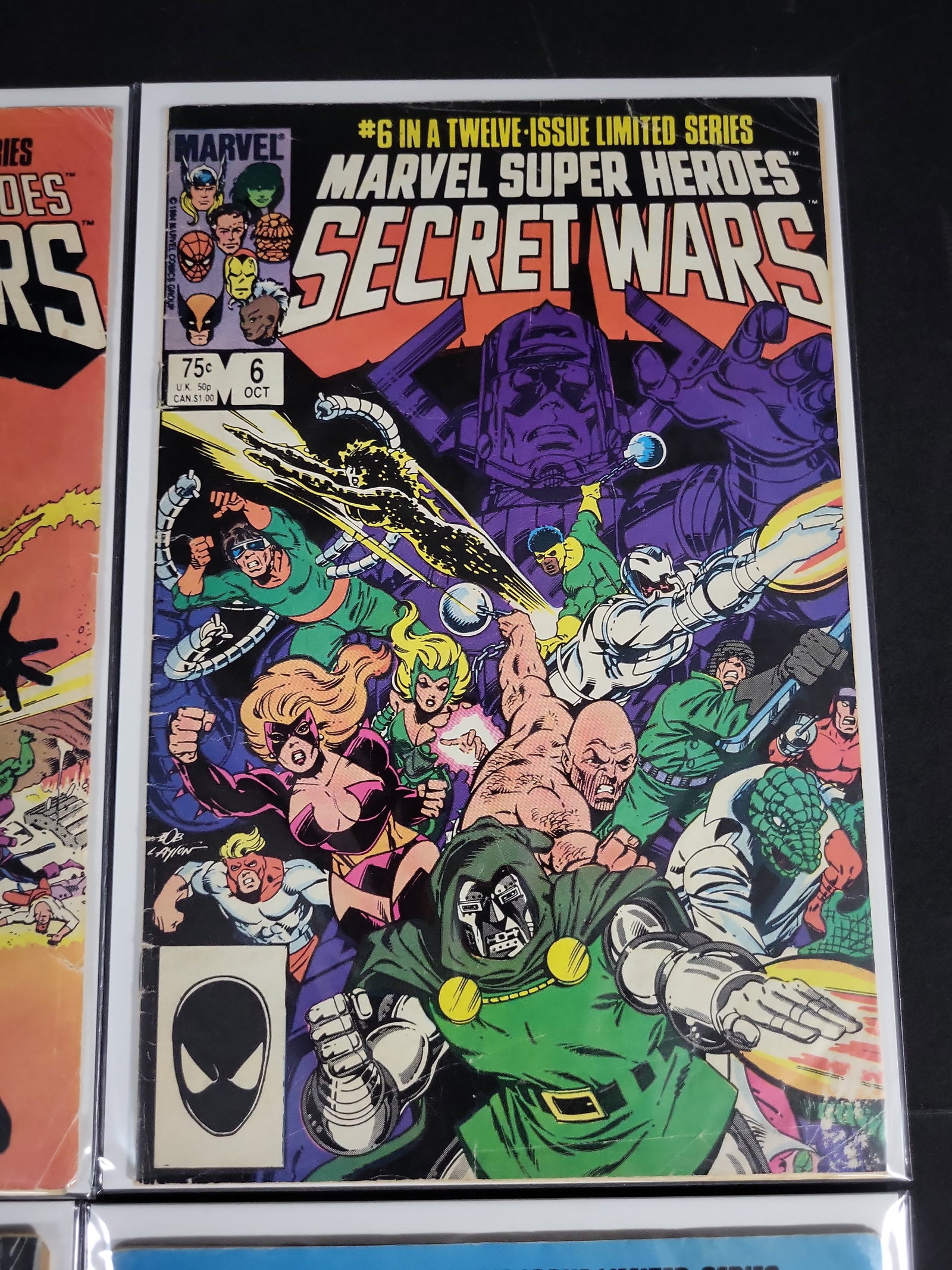 I02118 | A Group of Marvel Super Heroes Secret Wars Comic Books Issues 1, 4, 6, and 8 - 4