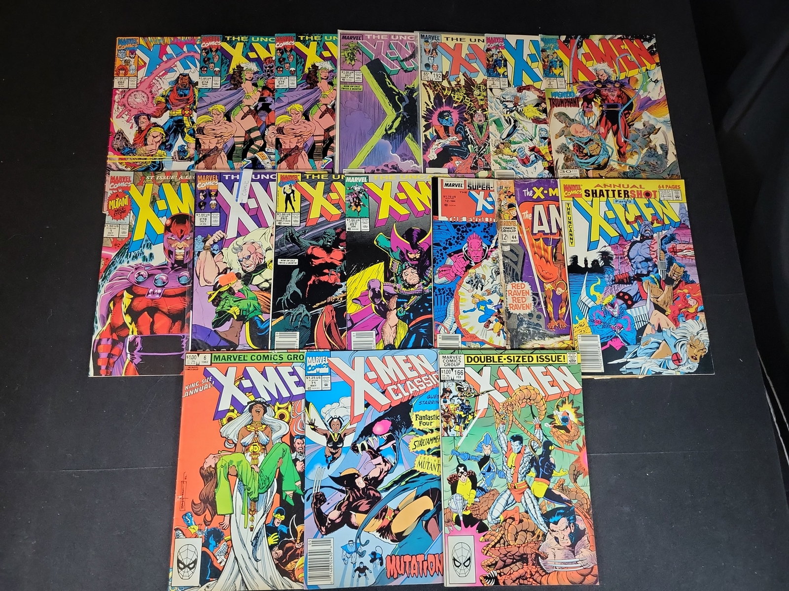 I02806 | A Collection of Seventeen Marvel Uncanny X-Men and X-Men Comic Books Featuring Key Issues (1 of 6)