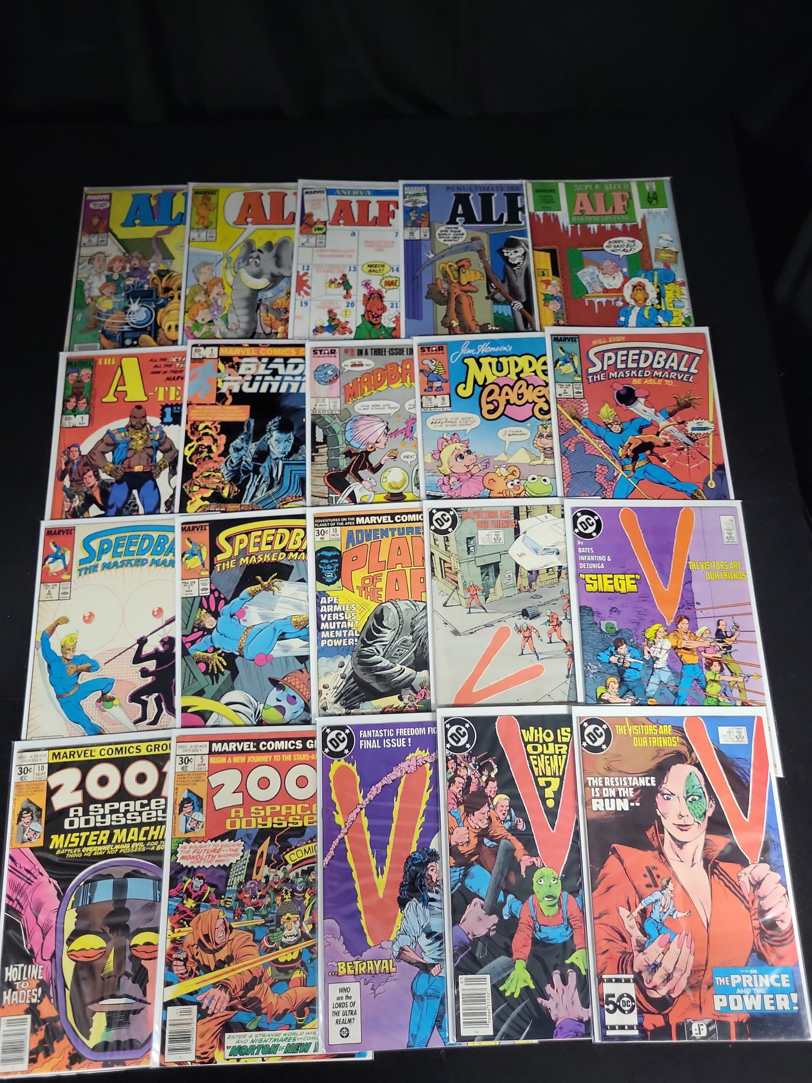 I02095 | Collection of 20 Marvel and DC Bronze and Copper Age Comic Books (1 of 3)