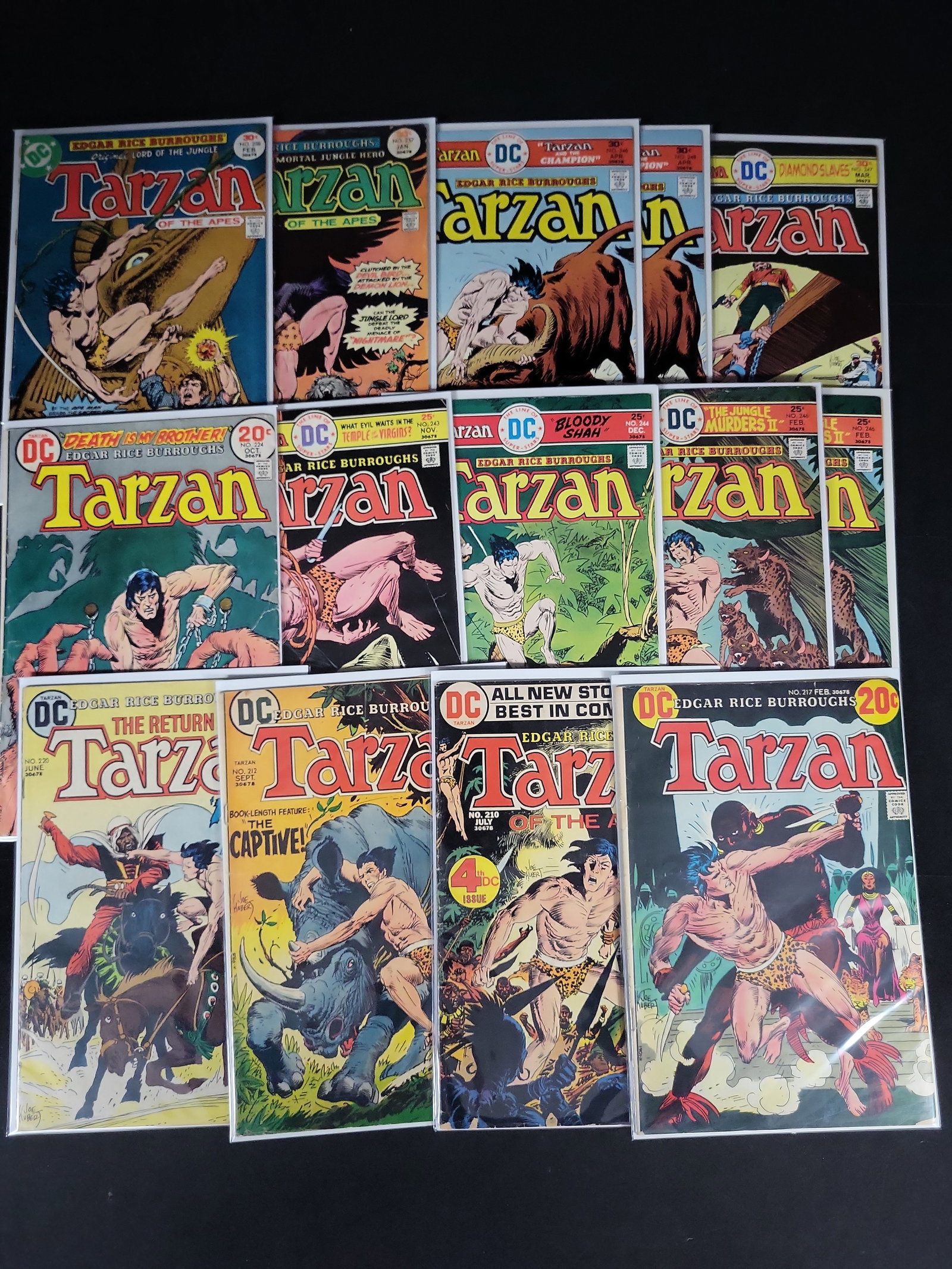 I02158 | Collection of 14 DC Comics Tarzan by Edgar Rice Burroughs Joe Kubert Run (1 of 4)