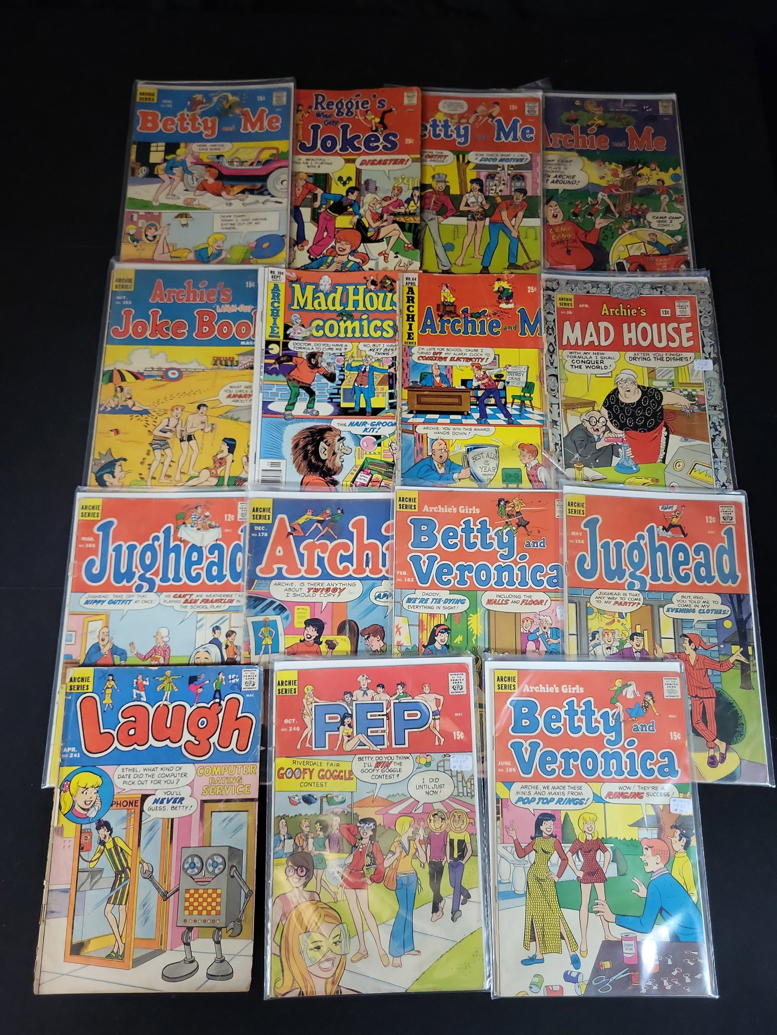 I02817 | Fifteen Vintage Archie Series Comic Books, Late Silver to Early Bronze Age (1 of 9)