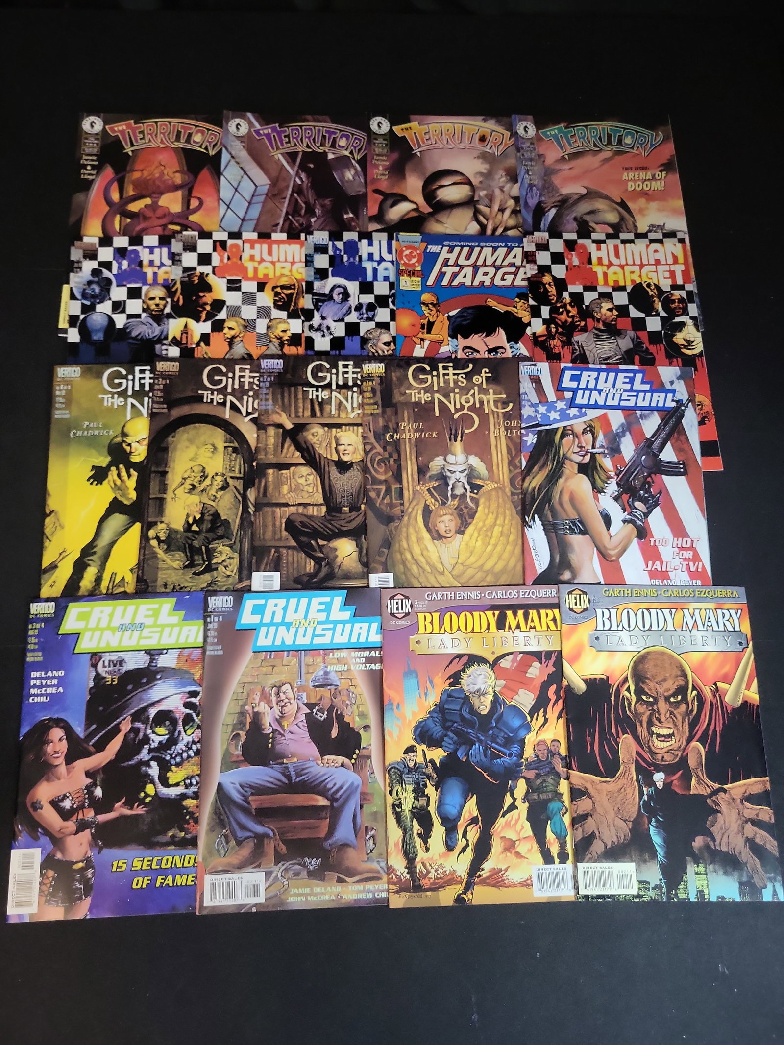 I02688 | Lot of 18 Vertigo Helix and Dark Horse Modern Era Mature Reader Comic Books: BID PER WHAT YOU SEE IN THE PHOTO, NOT THE AI GENERATED TITLES AND DESCRIPTIONS! Lot of 18 Vertigo Helix and Dark Horse Modern Era Mature Reader Comic Books An assortment of 18 comic books primarily p
