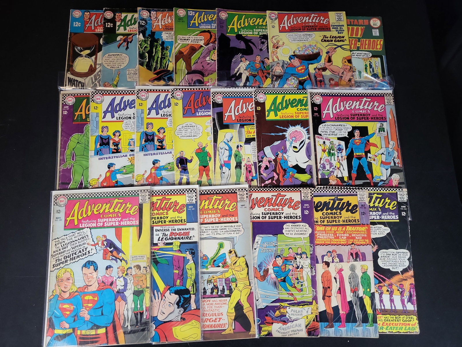 I02345 | DC Comics. A Collection of Adventure Comics and Superboy Featuring the Legion of (1 of 5)