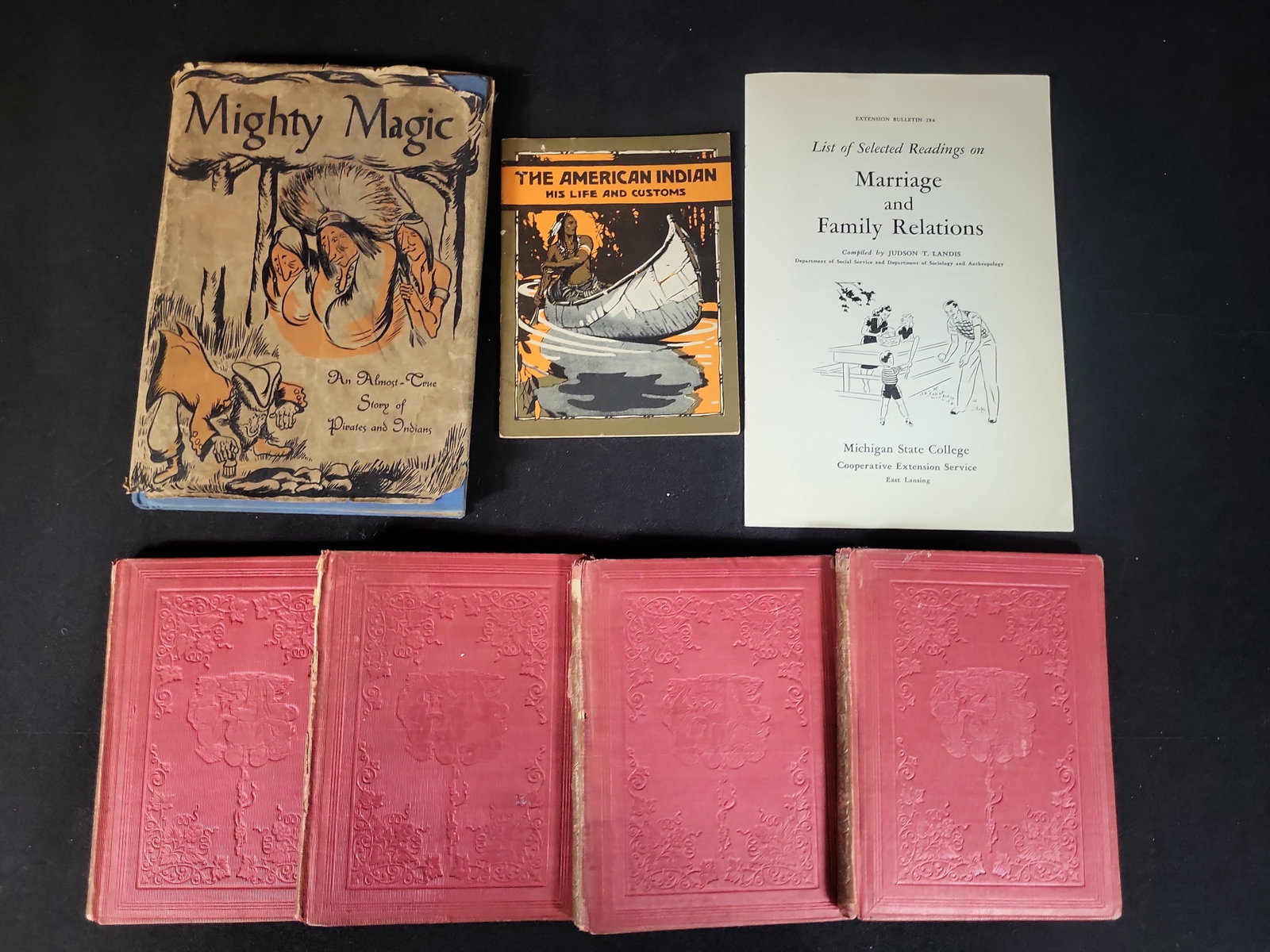 I02819 | A Collection of 19th and 20th Century Children's Books and Educational Pamphlets (DJ) (1 of 12)