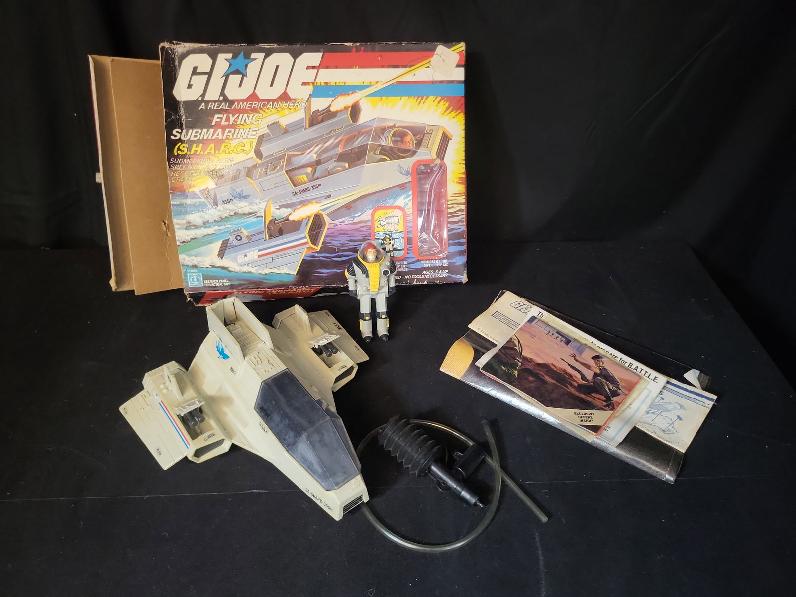 I02898 | Hasbro G.I. Joe: A Real American Hero S.H.A.R.C. (Flying Submarine) Vehicle and Deep Six (1 of 9)