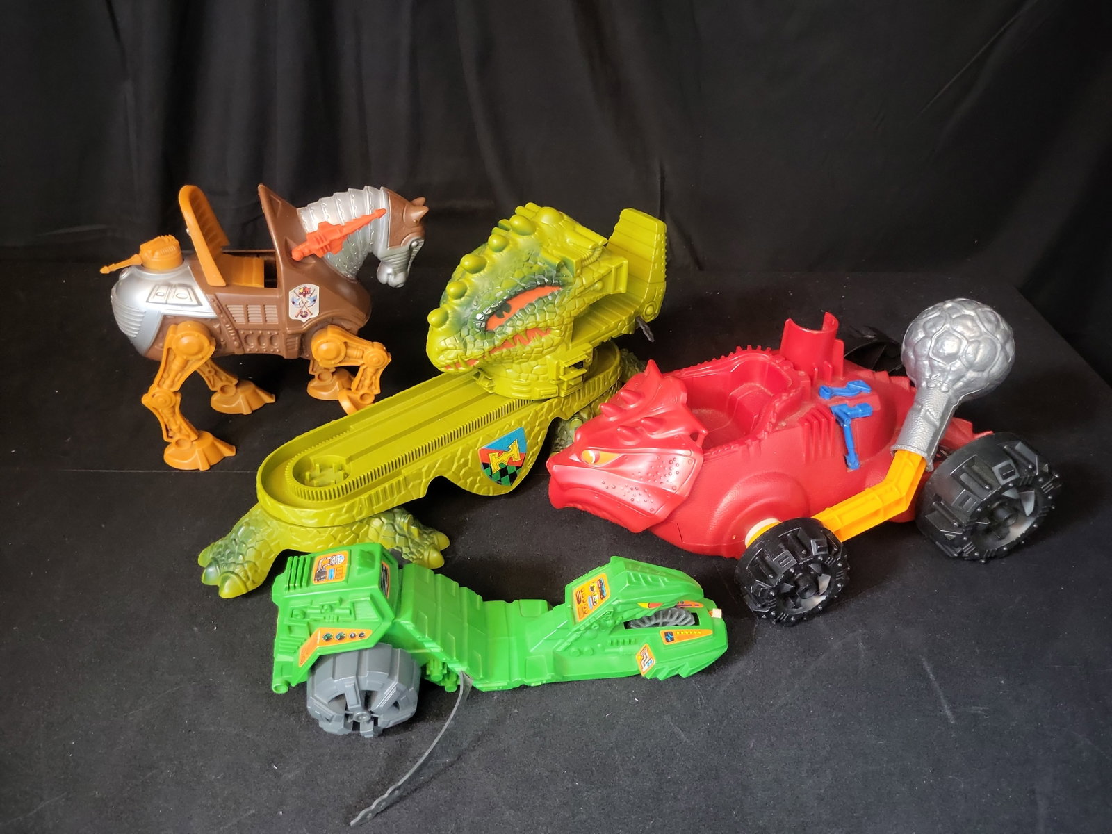 I02837 | A Collection of Vintage Masters of the Universe Toy Vehicles (1 of 9)