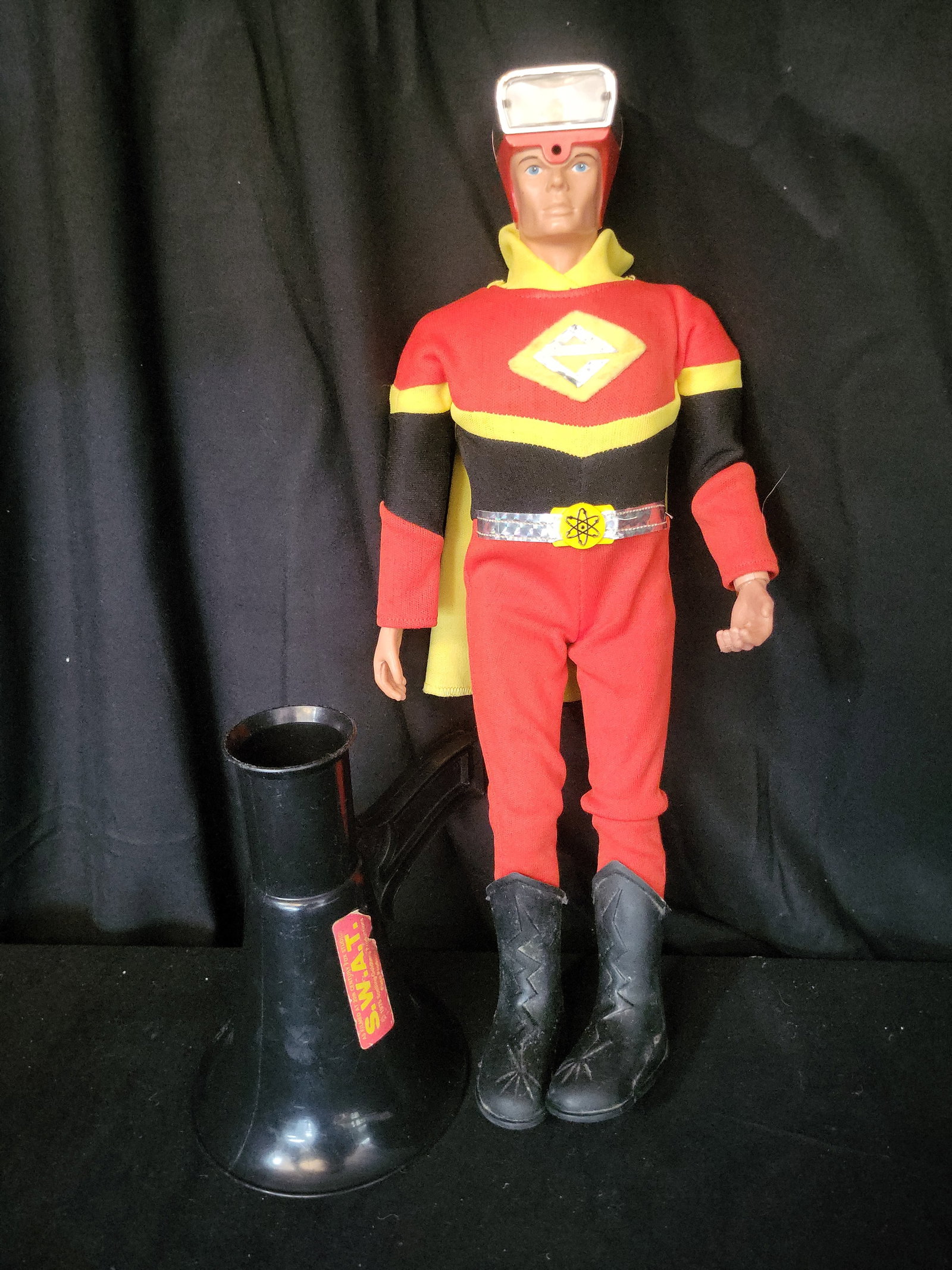 I02832 | Vintage 1977 Ideal Toy Corp Electroman Action Figure with SWAT Megaphone (1 of 5)
