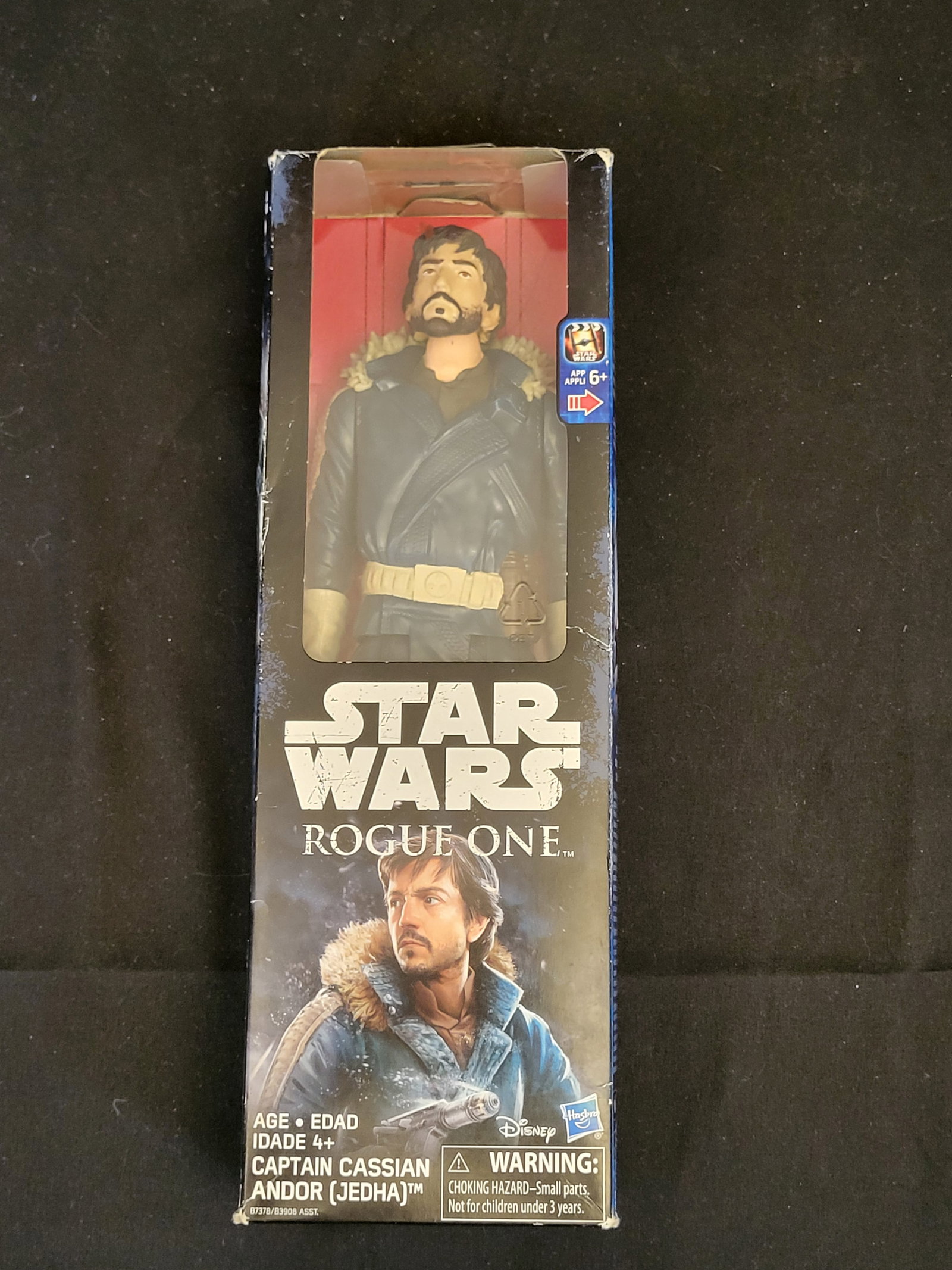 I00111 | Star Wars Rogue One Hero Series 12-Inch Captain Cassian Andor Jedha Action Figure (1 of 2)