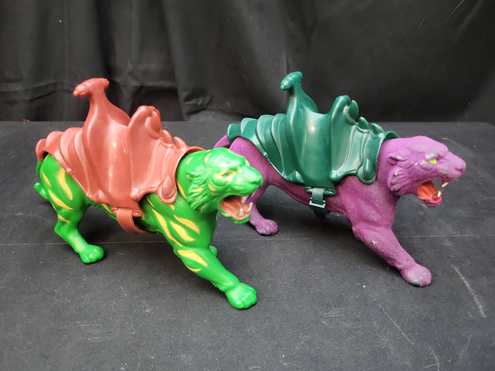 I02892 | A Pair of Masters of the Universe Action Figure Mounts, Battle Cat and Panthor (1 of 6)