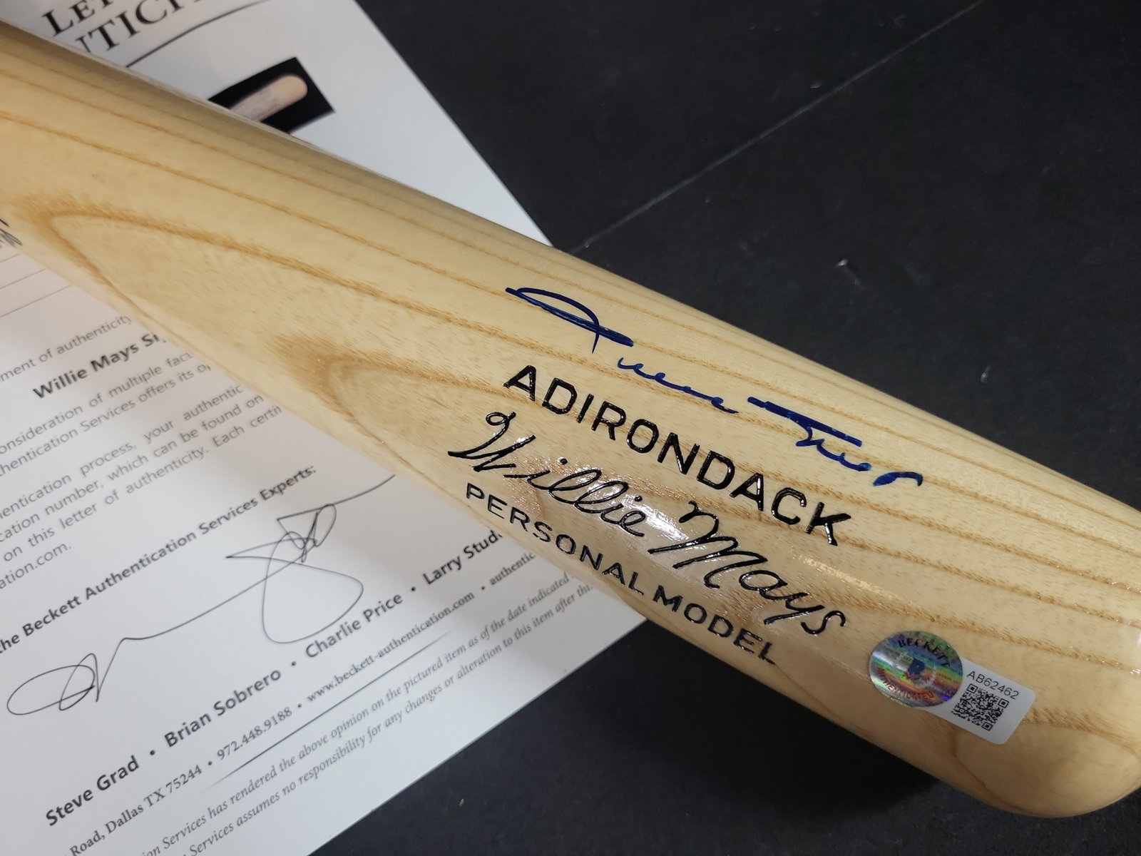 I03113 | Willie Mays Autographed Adirondack Personal Model Baseball Bat with Beckett Letter of (1 of 6)