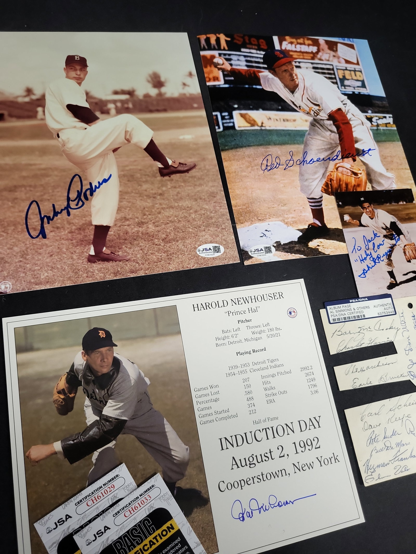 I03408 | A Collection of Five Autographed Major League Baseball Memorabilia Items Including Hall of (1 of 8)