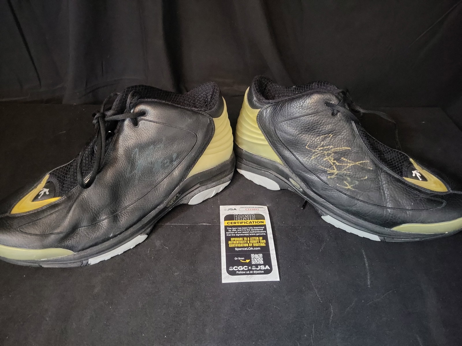 I03126 | A Pair of Signed AND1 Basketball Sneakers Authenticated by JSA and Signed by James Jones (1 of 5)