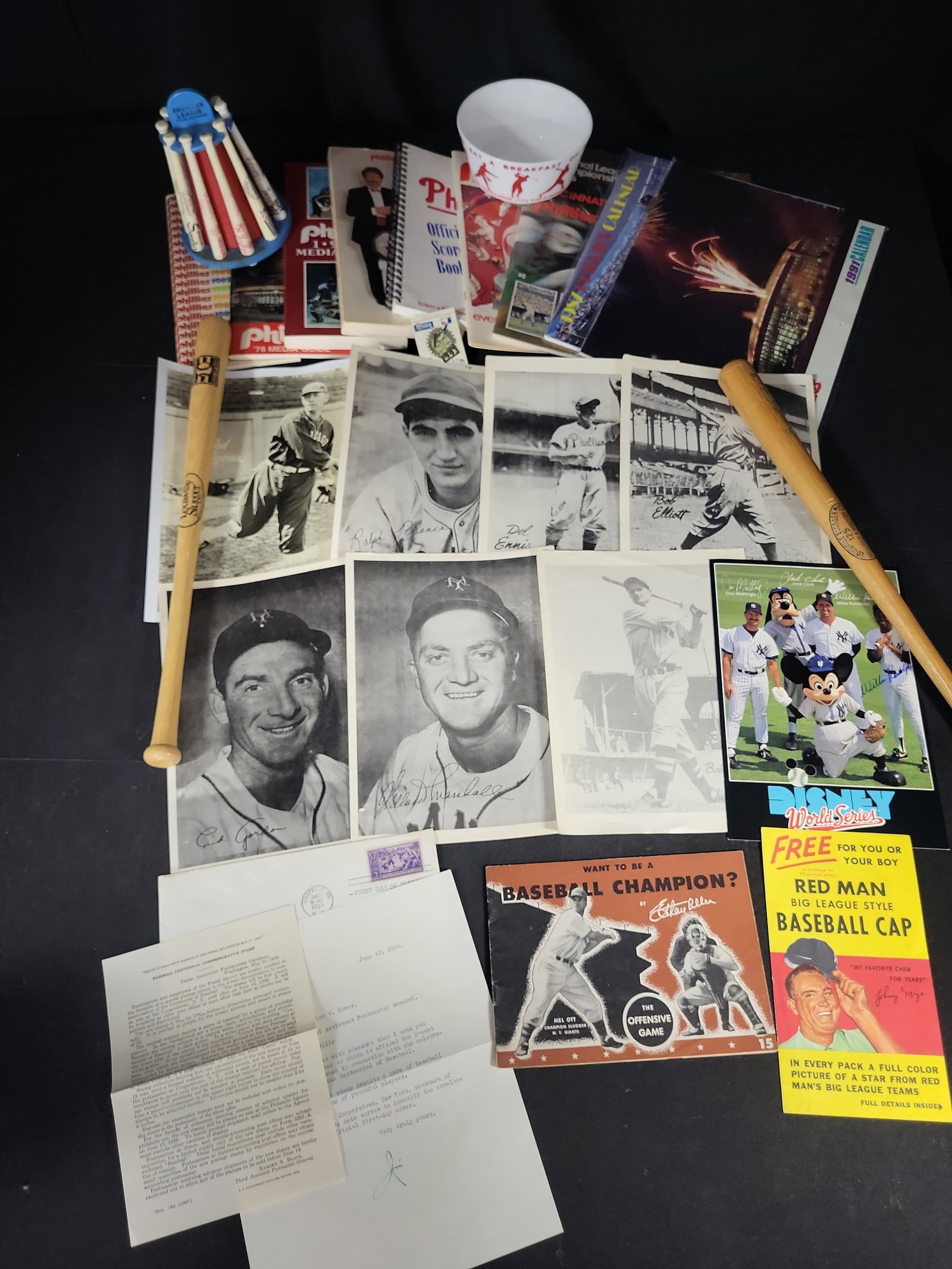 I03334 | An Assortment of Vintage and Modern Baseball Memorabilia Including Philadelphia Phillies (1 of 15)