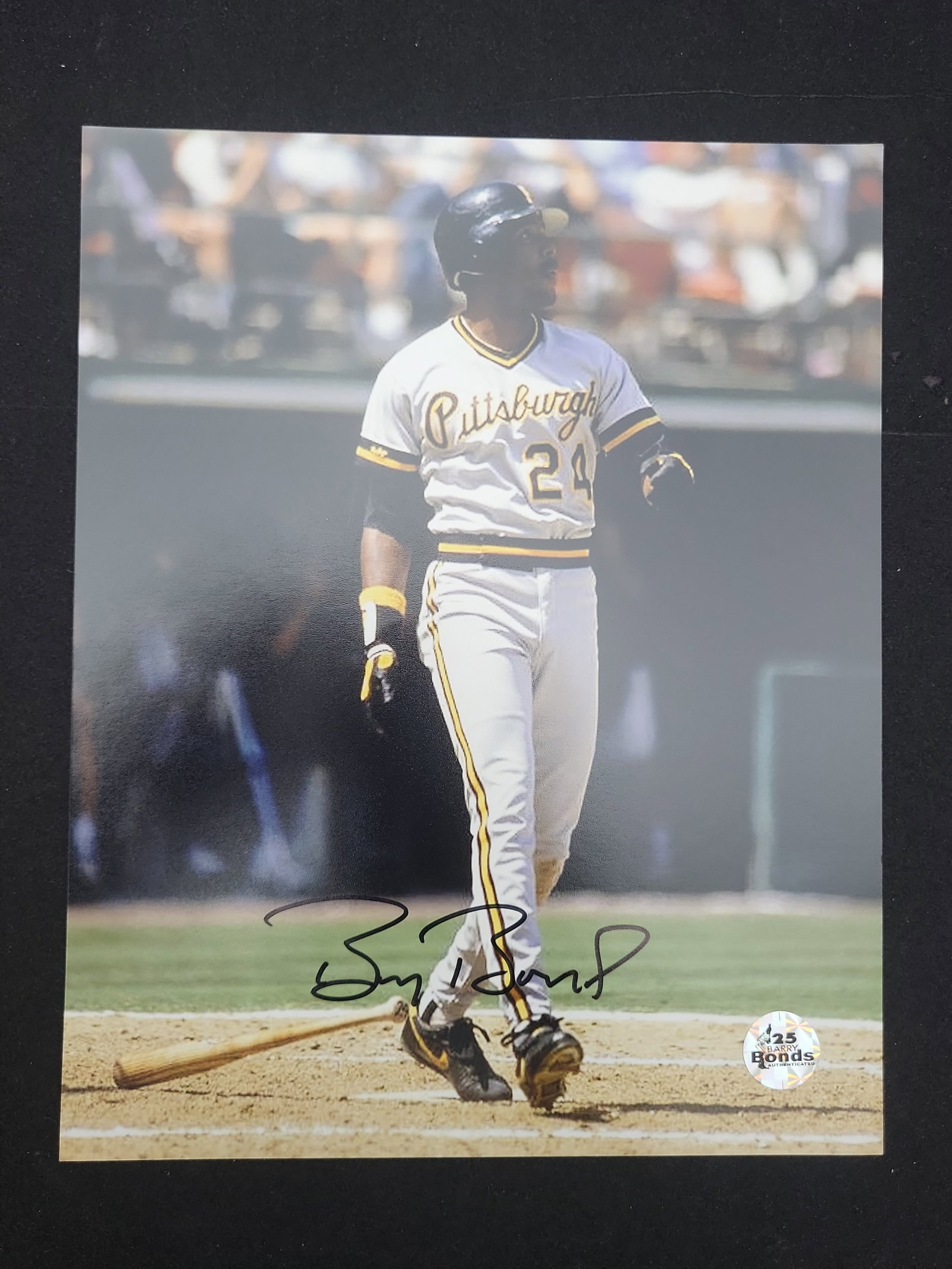 I01700 | Barry Bonds Signed Pittsburgh Pirates 8x10 Photograph with Personal Authentication Hologram (1 of 4)