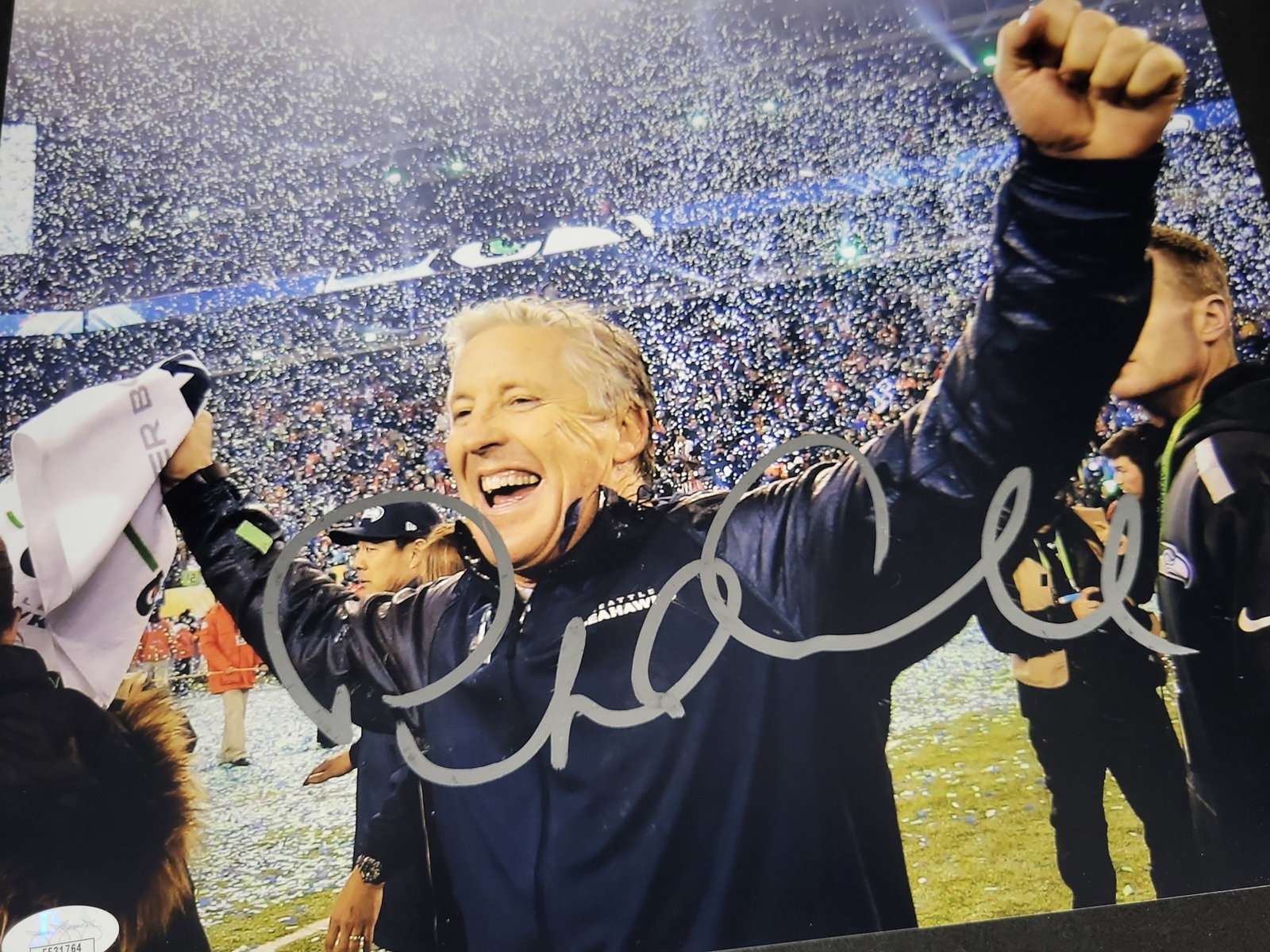 I03573 | Pete Carroll Signed Seattle Seahawks Super Bowl XLVIII Celebration 11x14 Photograph JSA (1 of 5)