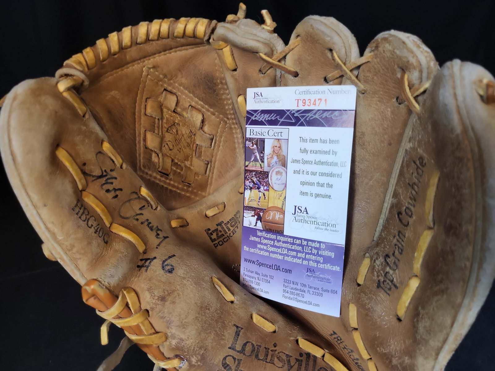 I03094 | Steve Garvey Autographed Louisville Slugger HBG400 Baseball Glove with JSA Authentication (1 of 4)