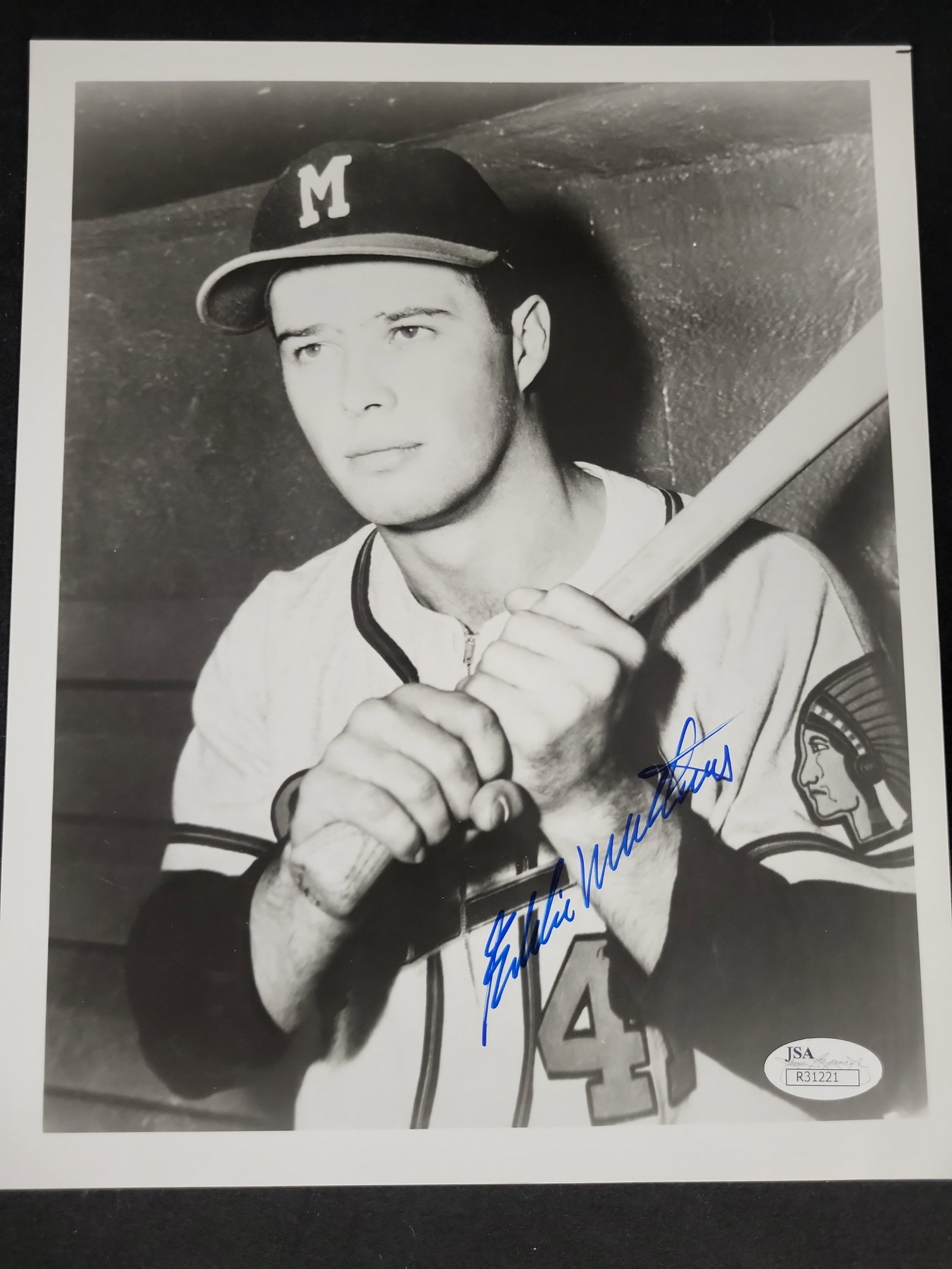 I03415 | Eddie Mathews Milwaukee Braves Autographed 8x10 Photograph with JSA Authentication: BID PER WHAT YOU SEE IN THE PHOTO, NOT THE AI GENERATED TITLES AND DESCRIPTIONS! This lot features an 8x10 black and white photograph of National Baseball Hall of Fame third baseman Eddie Mathews. The