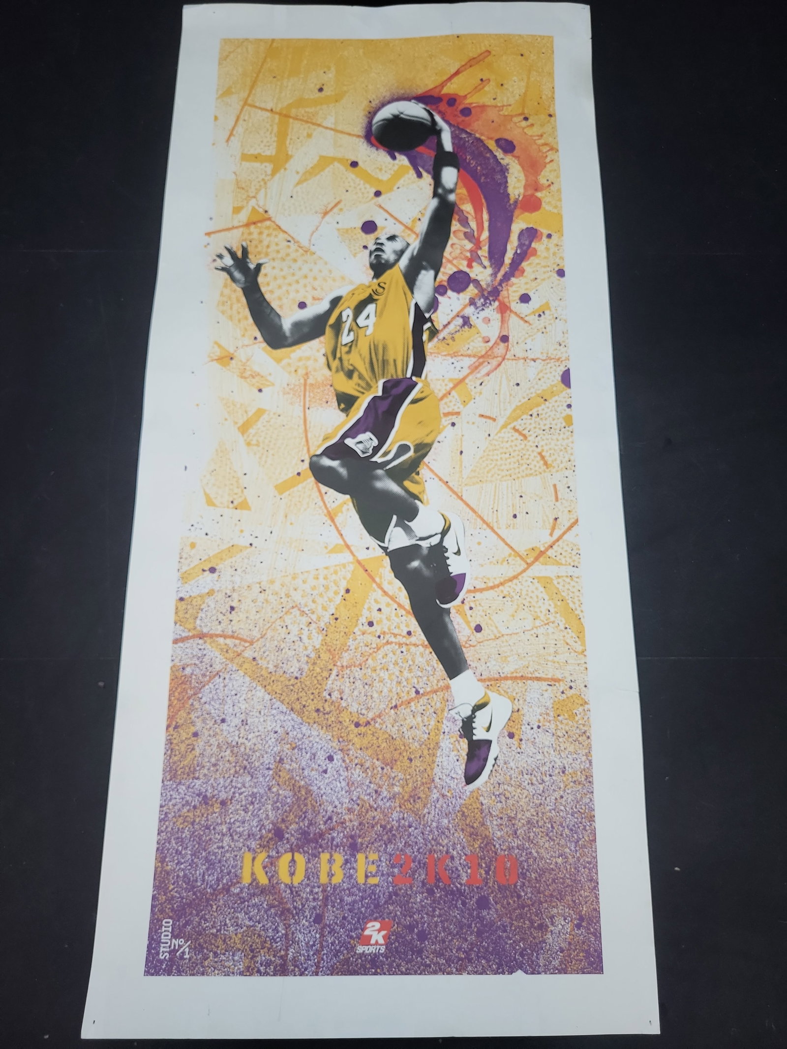 I03639 | NBA 2K10 Kobe Bryant Los Angeles Lakers Limited Edition Promotional Poster: BID PER WHAT YOU SEE IN THE PHOTO, NOT THE AI GENERATED TITLES AND DESCRIPTIONS! NBA 2K10 Kobe Bryant Los Angeles Lakers Limited Edition Promotional Poster This is a large format promotional graphic a