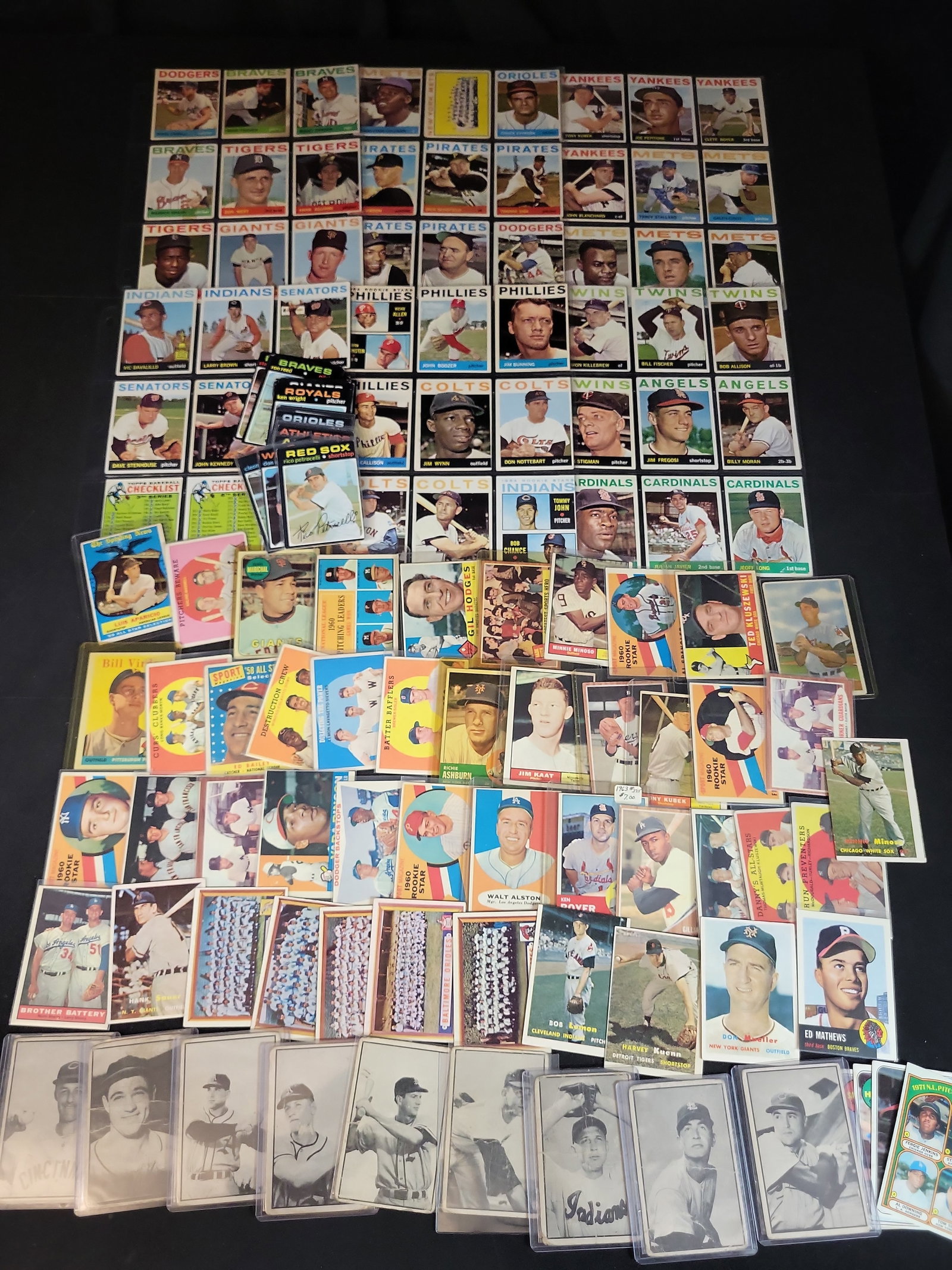 I03874 | A Collection of Vintage Baseball Cards Including Topps and Bowman (1 of 16)