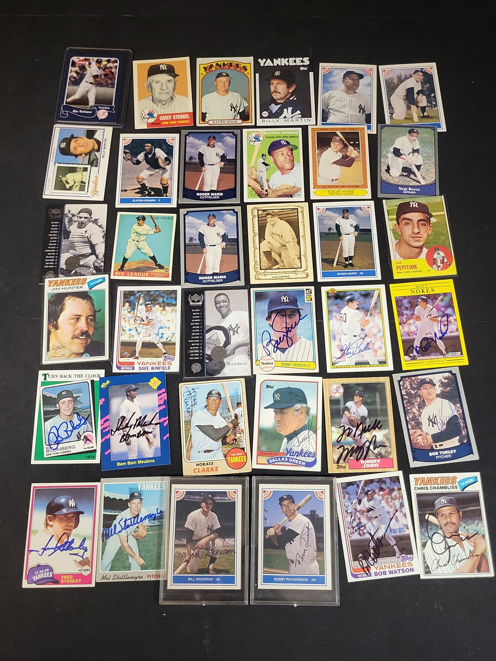 I03082 | A Collection of New York Yankees Baseball Cards Including Original Vintage and Autographed (1 of 16)
