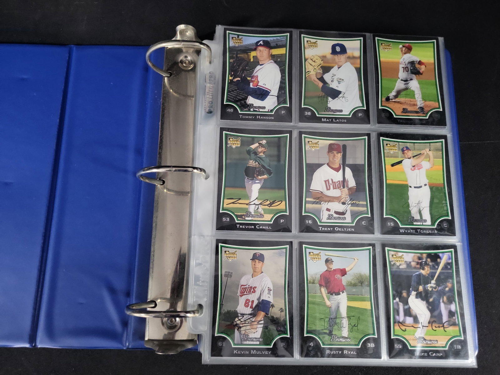 I01977 | A Collection of 2009 Bowman and Bowman Chrome Baseball Cards (1 of 8)