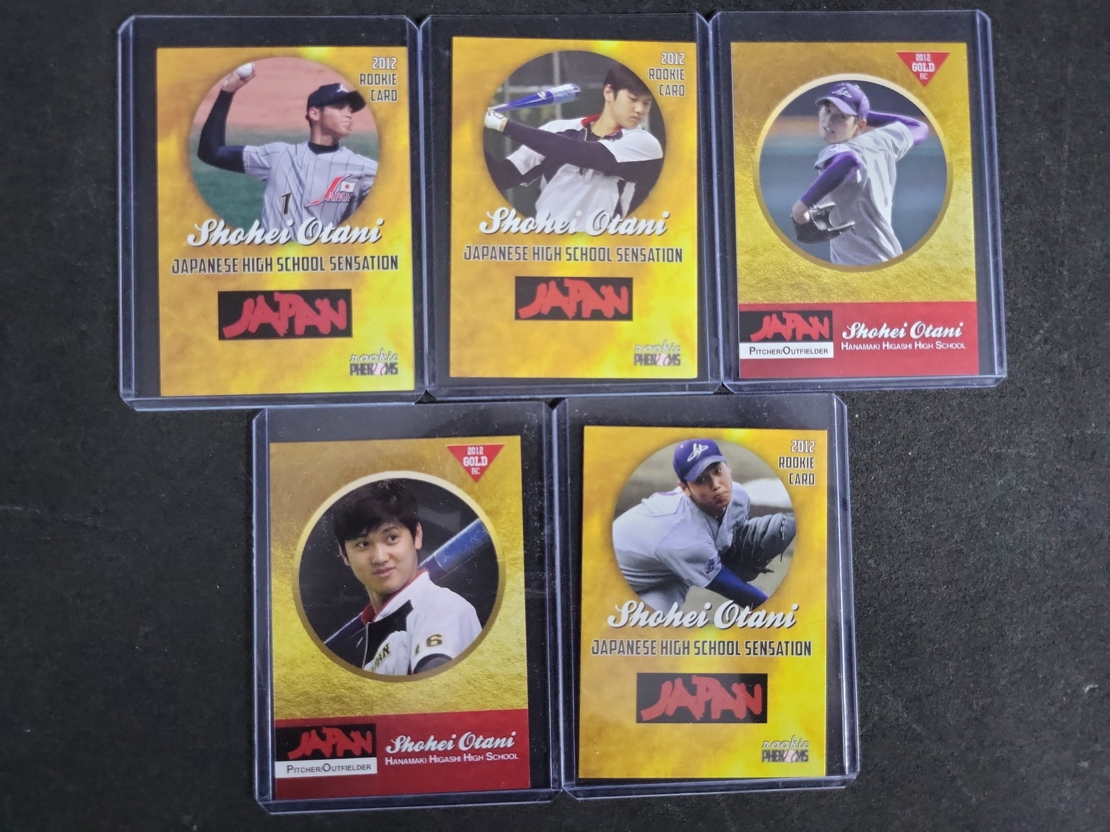 I03278 | Five 2012 Rookie Phenoms Shohei Ohtani Japanese High School Sensation Trading Cards: BID PER WHAT YOU SEE IN THE PHOTO, NOT THE AI GENERATED TITLES AND DESCRIPTIONS! This lot consists of five trading cards produced by Rookie Phenoms in 2012 featuring Shohei Ohtani (spelled Shohei Otan