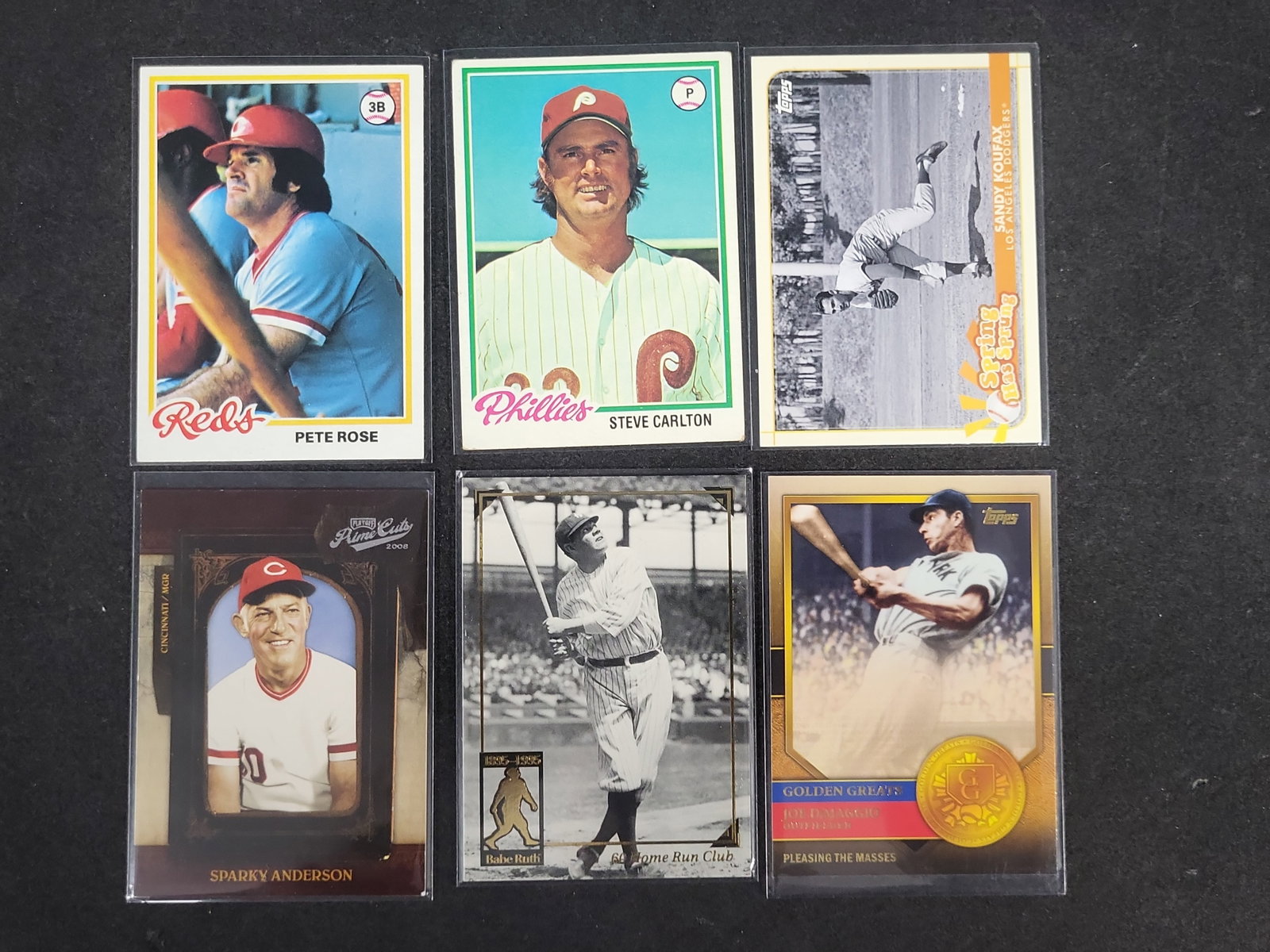 I03166 | A Collection of Six Baseball Trading Cards Featuring 1978 Topps and Modern Hall of Fame: BID PER WHAT YOU SEE IN THE PHOTO, NOT THE AI GENERATED TITLES AND DESCRIPTIONS! A Collection of Six Baseball Trading Cards Featuring 1978 Topps and Modern Hall of Fame Inserts This collection of six 