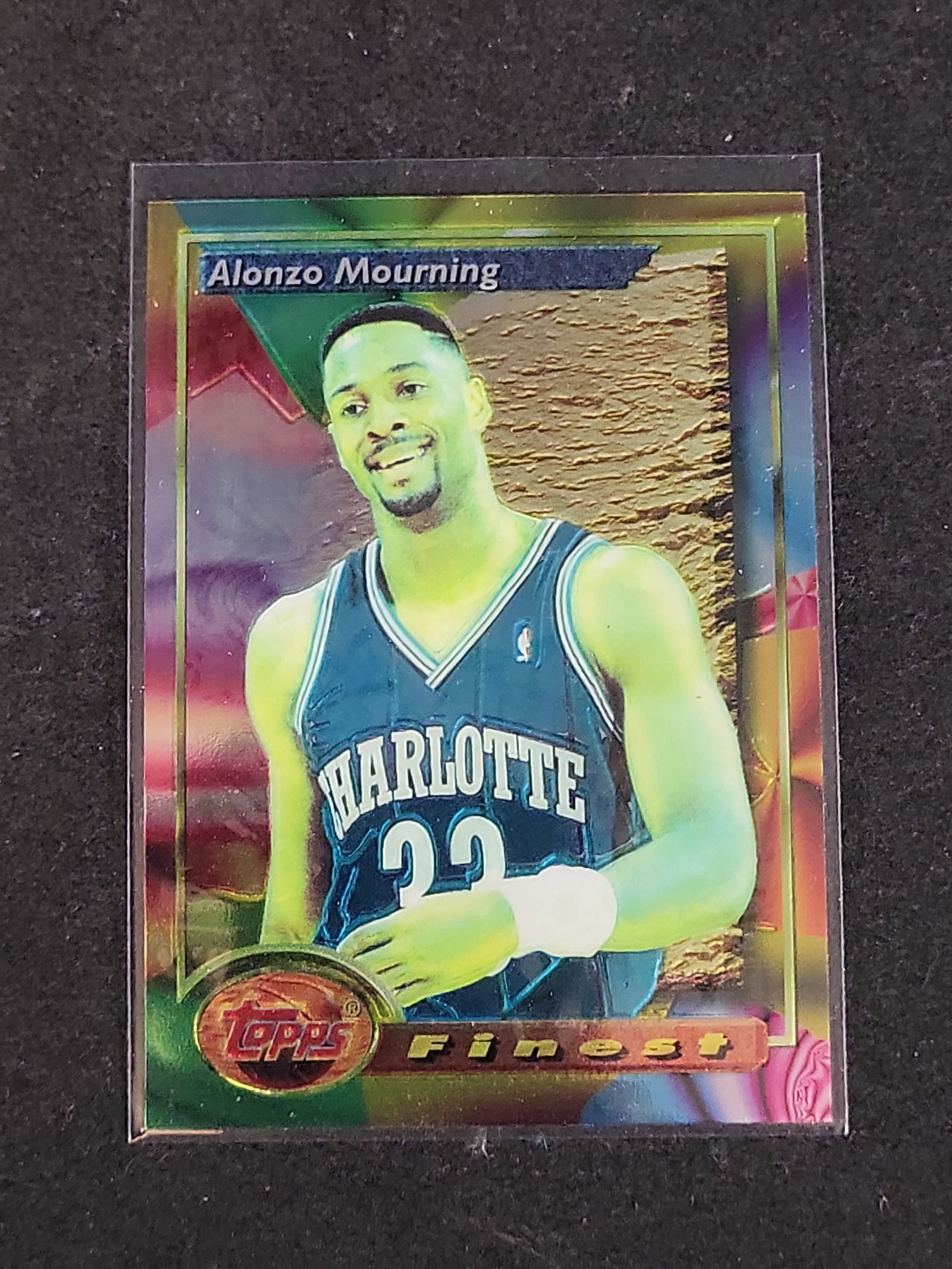 I03156 | 1993-94 Topps Finest Alonzo Mourning Refractor Basketball Card #201 (1 of 2)