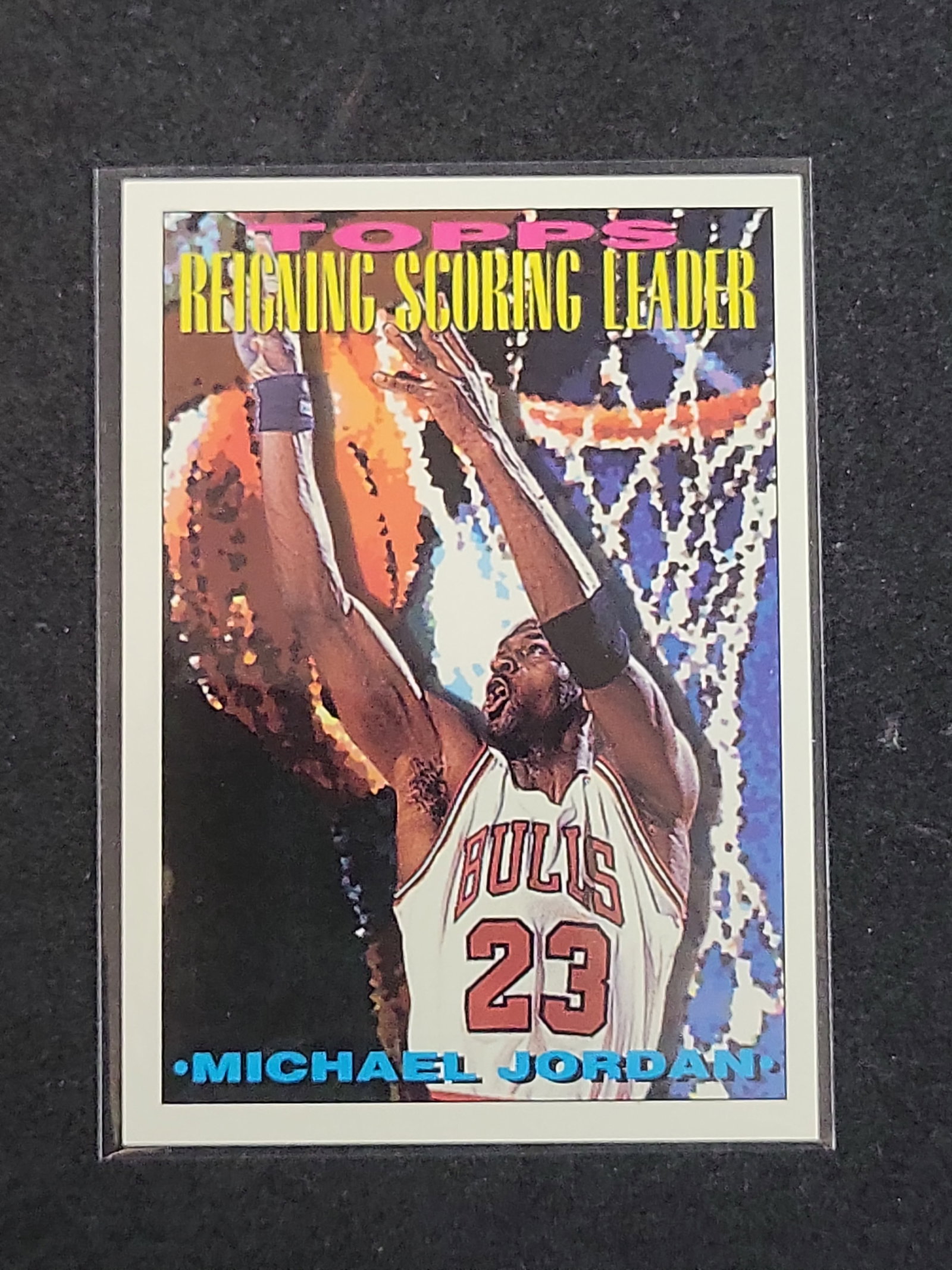 I03152 | 1993-94 Topps Michael Jordan #384 Reigning Scoring Leader Basketball Card (1 of 2)